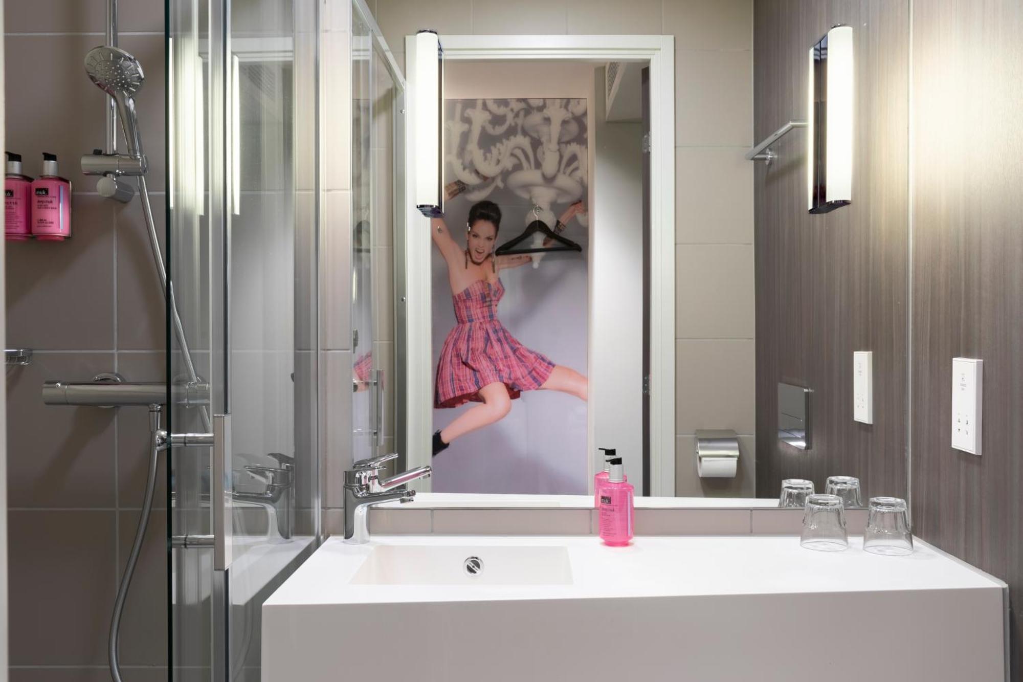 Moxy Tweepersoonskamer met 2 Aparte Bedden