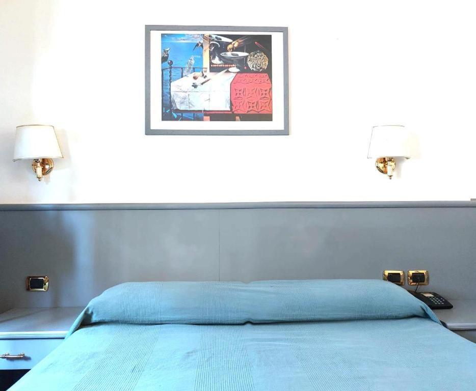 Double Room,1539584191:JPEG