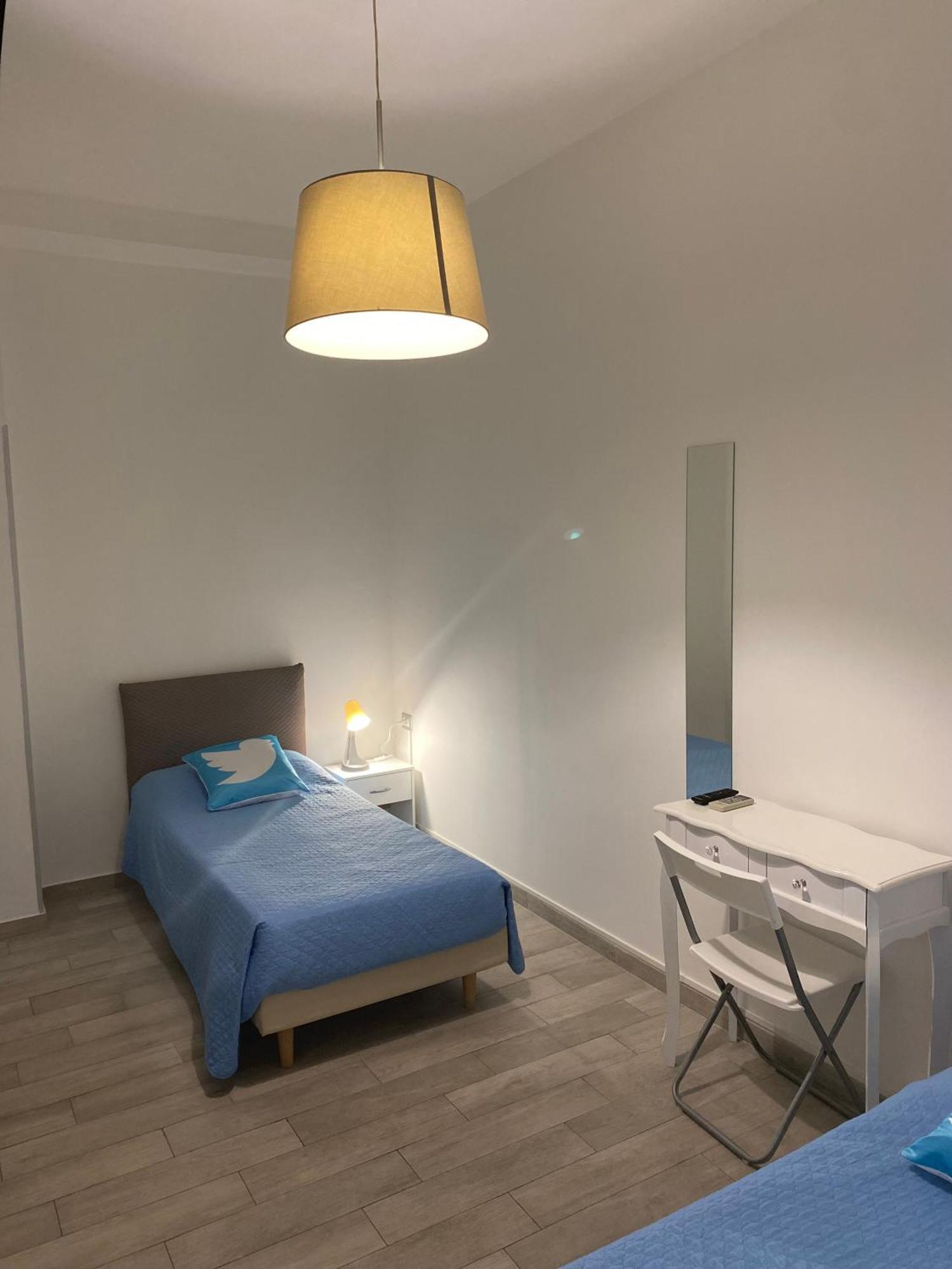 Tweepersoonskamer met 2 Aparte Bedden