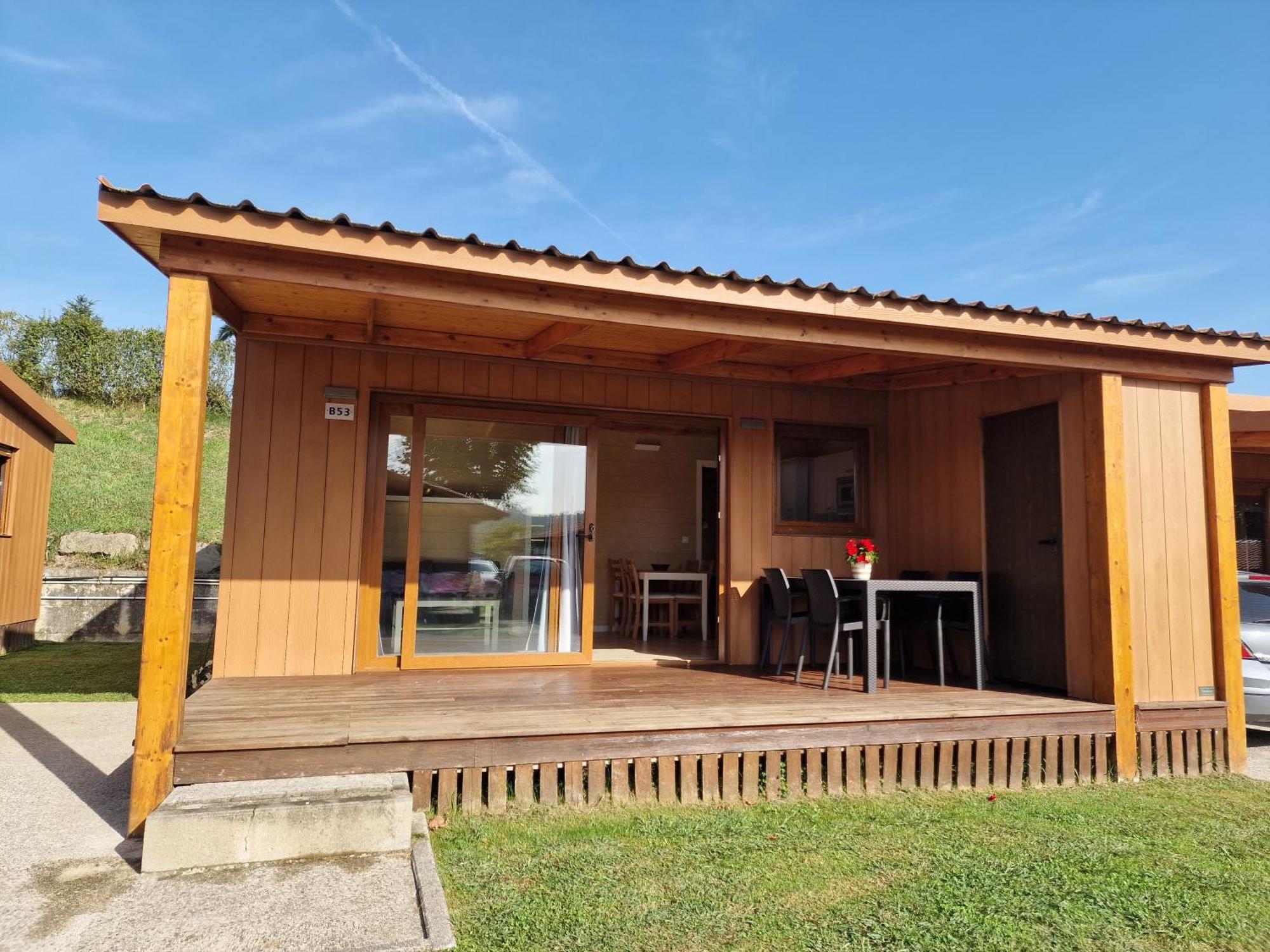 Bungalow Deluxe