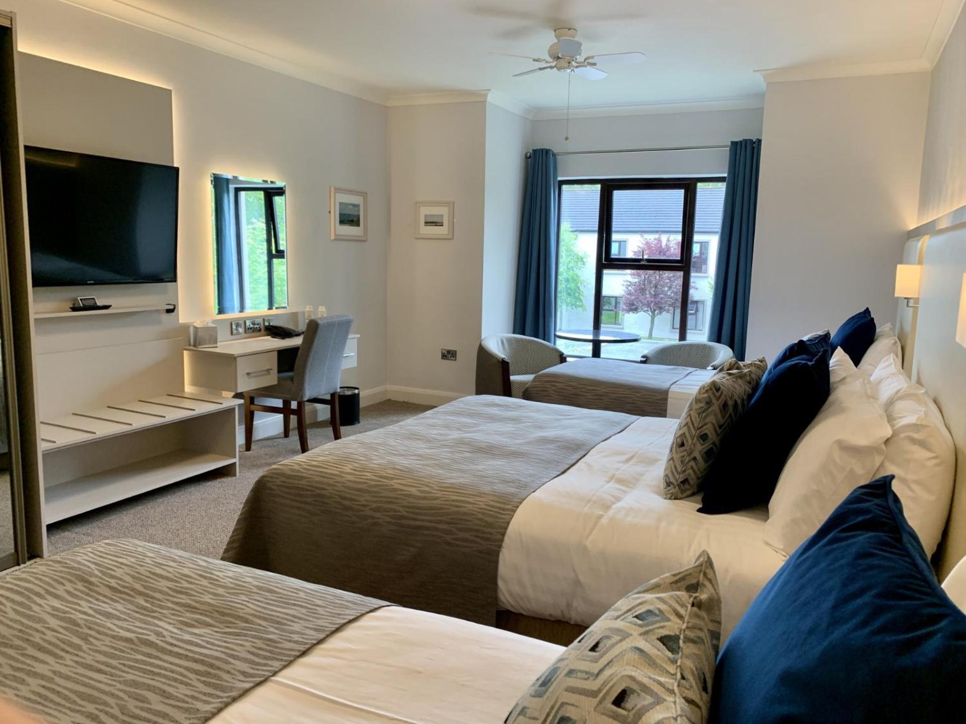 Family Room,1685056125:JPEG