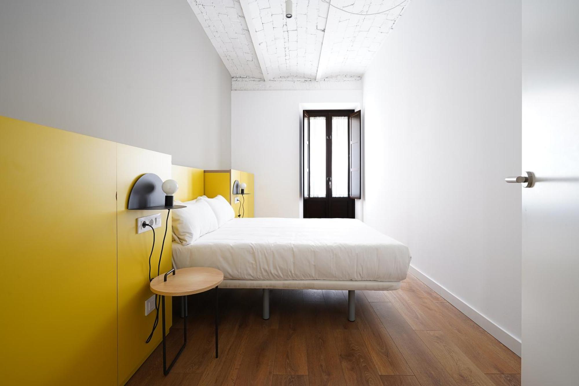 Apartamento grande de 1 dormitorio con sofá cama