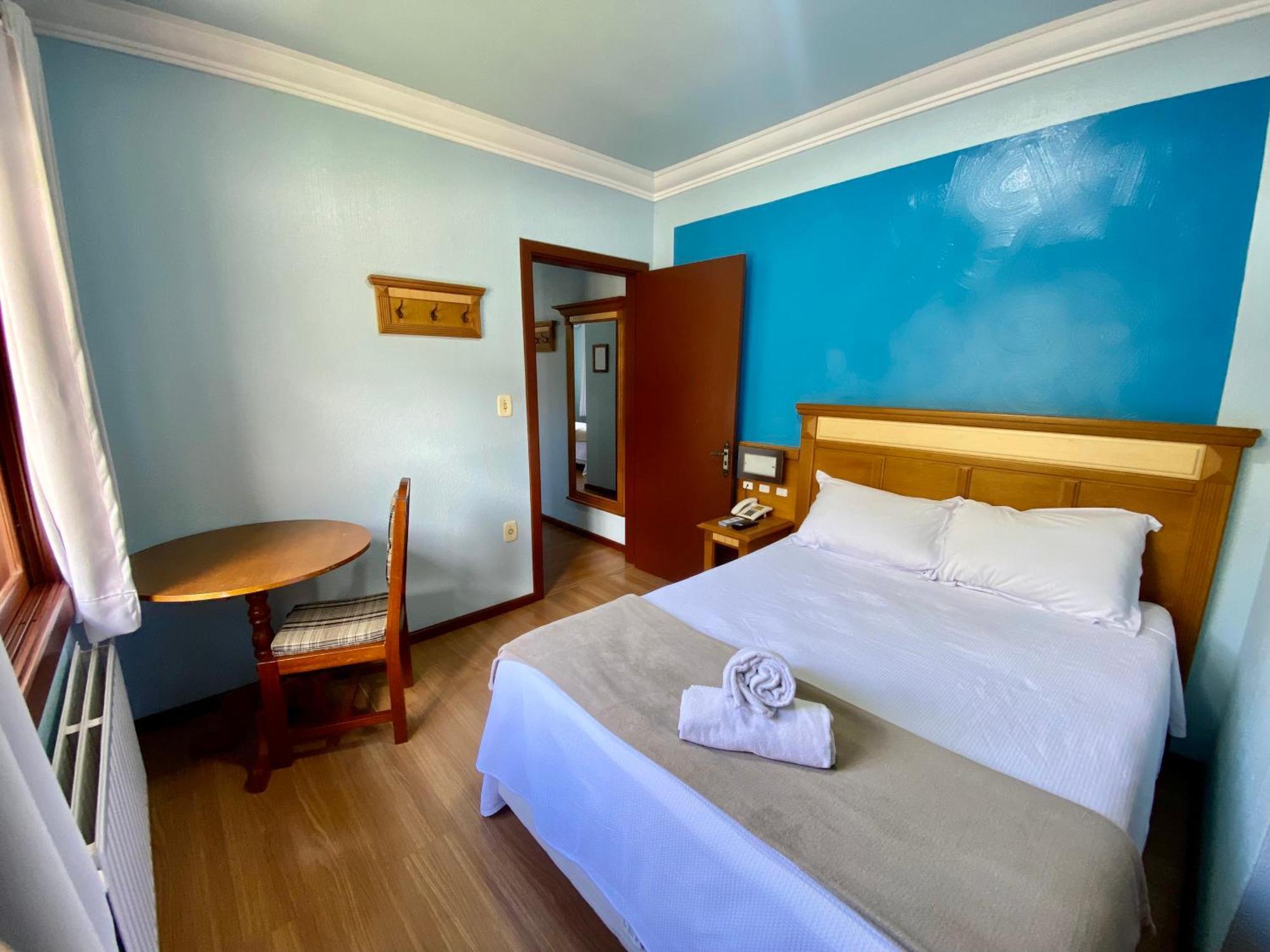 Apartamento Luxuoso com 2 Quartos (4 Adultos)