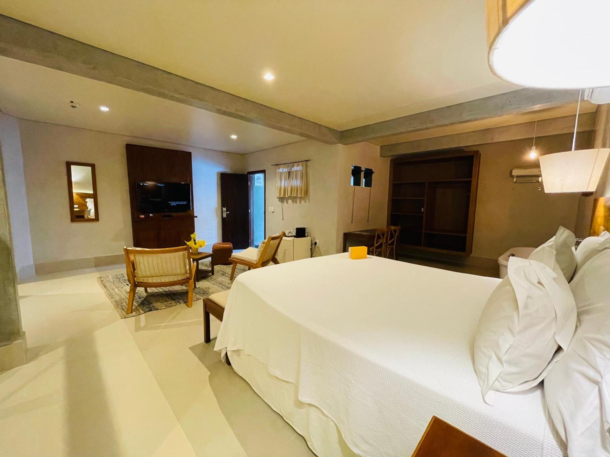 Quarto Triplo com Banheira