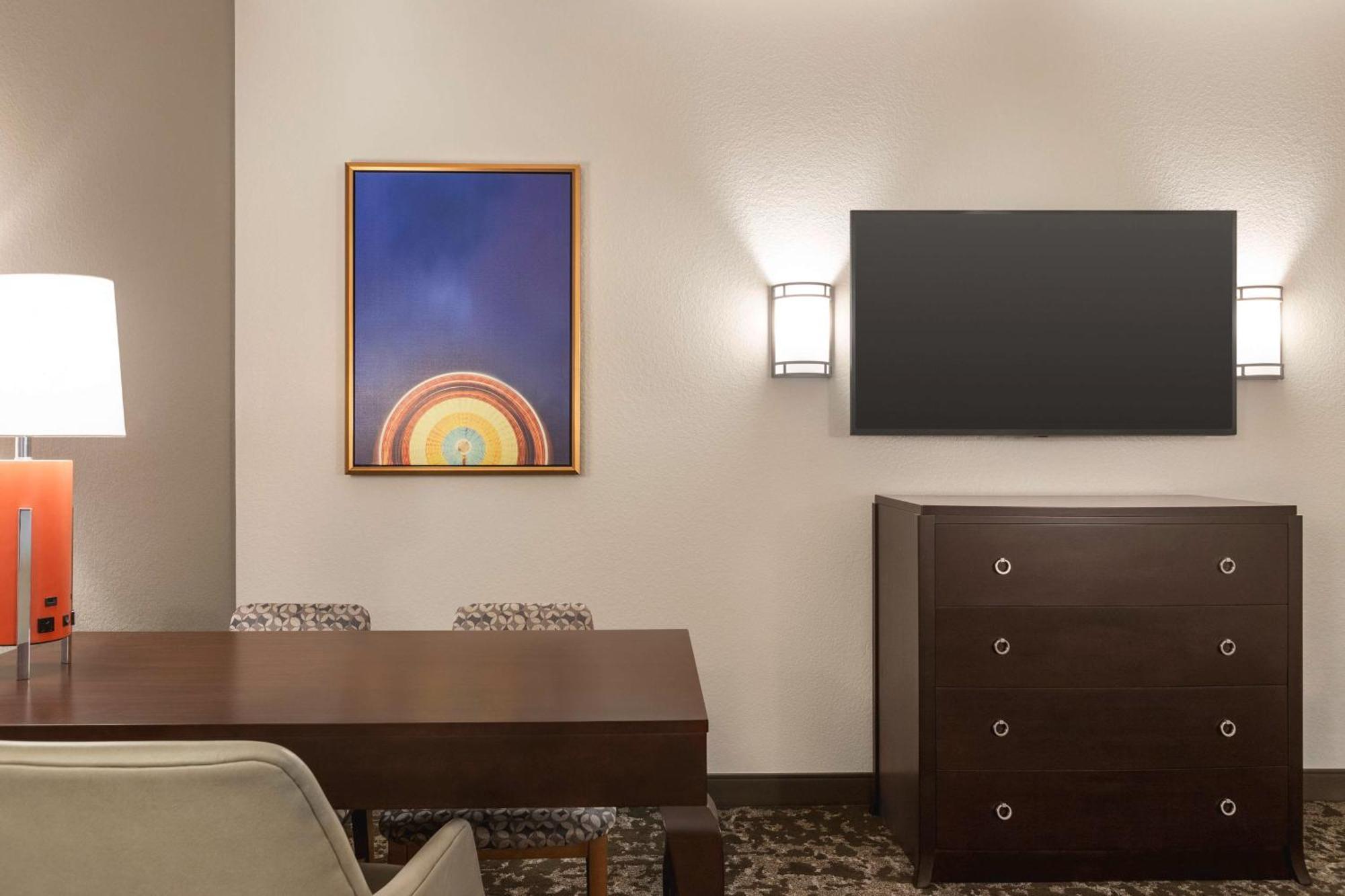Suíte de 1 Quarto com Cama Queen-size e Banheira - Acesso para Hóspedes com Mobilidade Reduzida/Não Fumantes