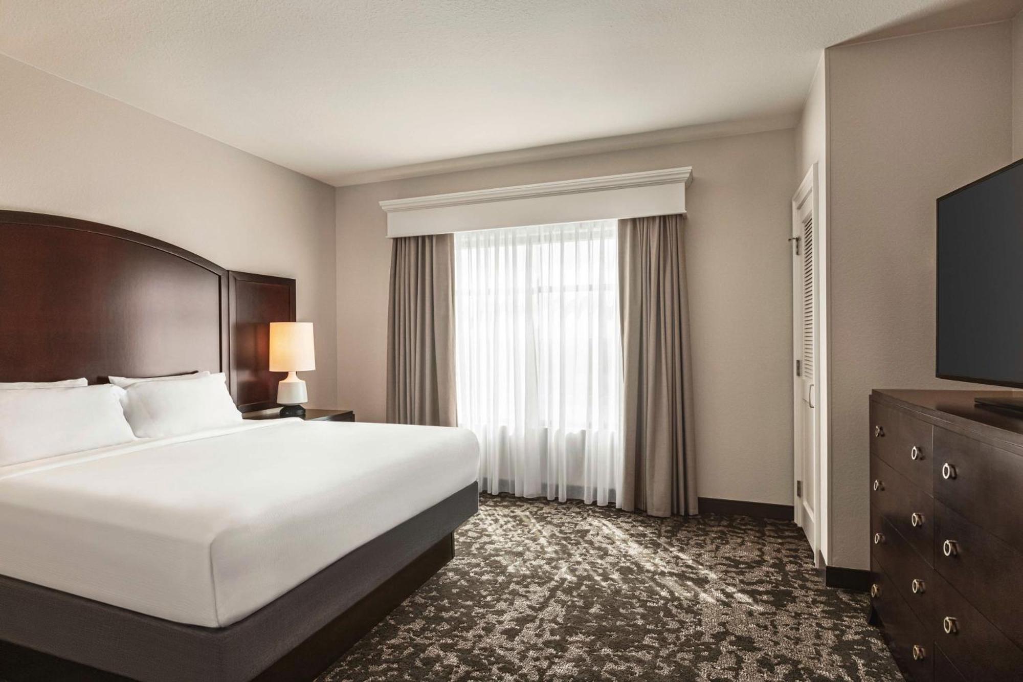 Suíte Deluxe com Cama King-size - Não Fumantes