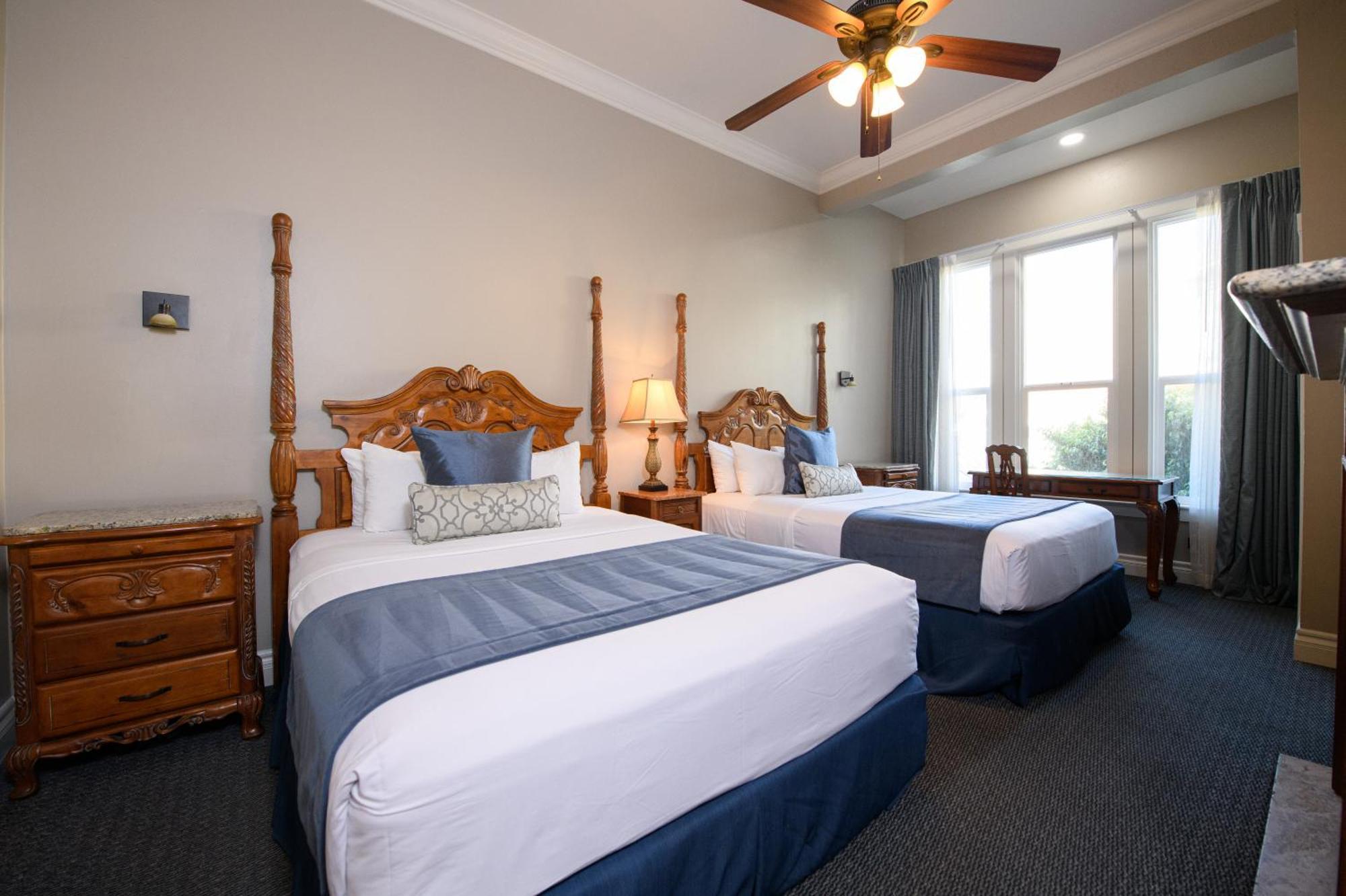 Chambre 2 Lits Queen-Size