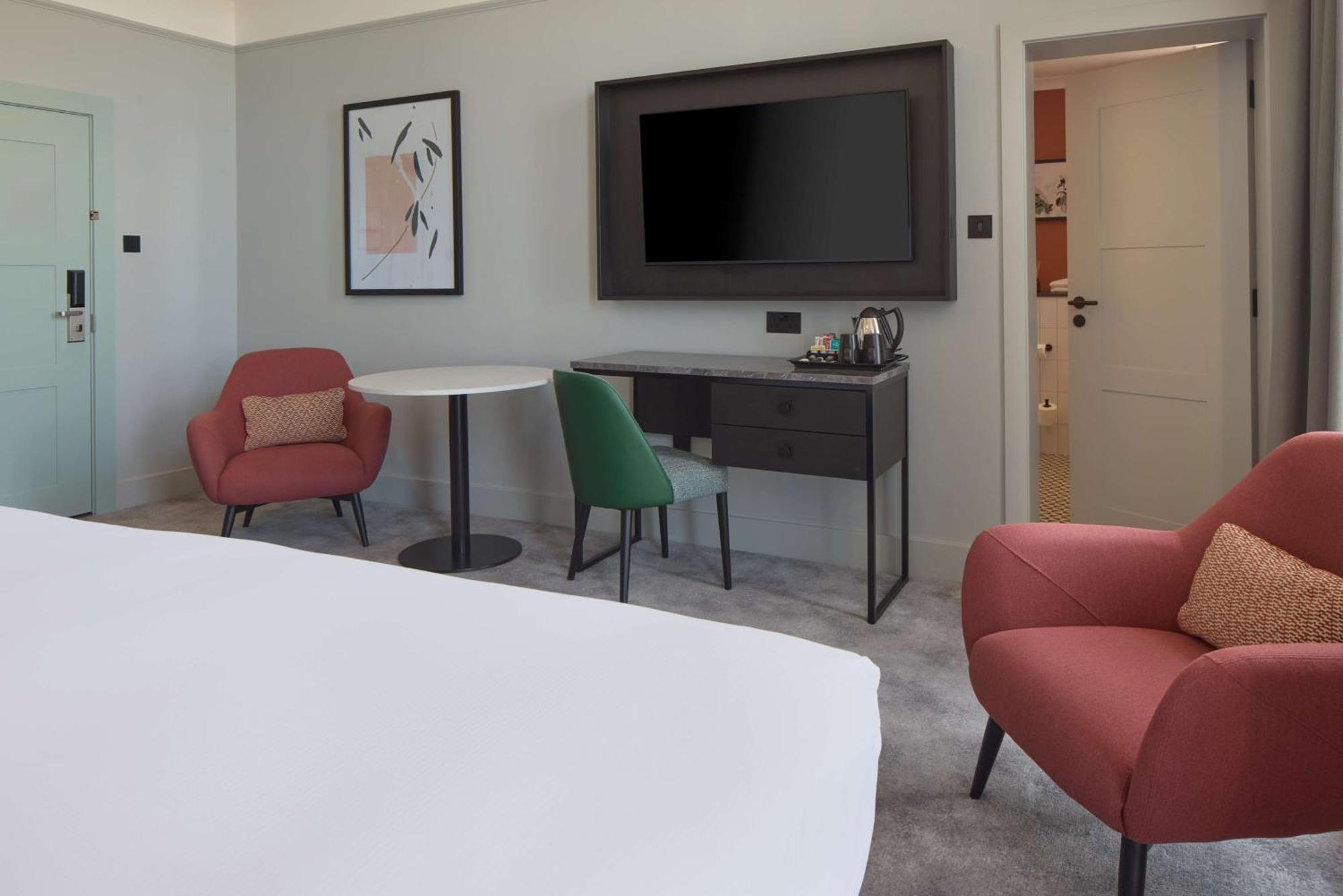 Superior Zimmer mit Kingsize-Bett, Meerblick und Balkon