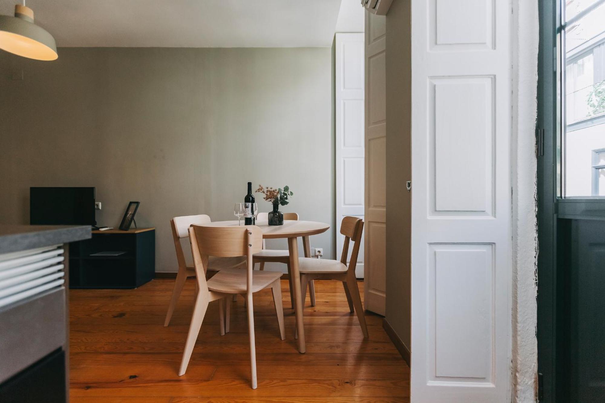 Standard Apartment,1545714253:JPEG