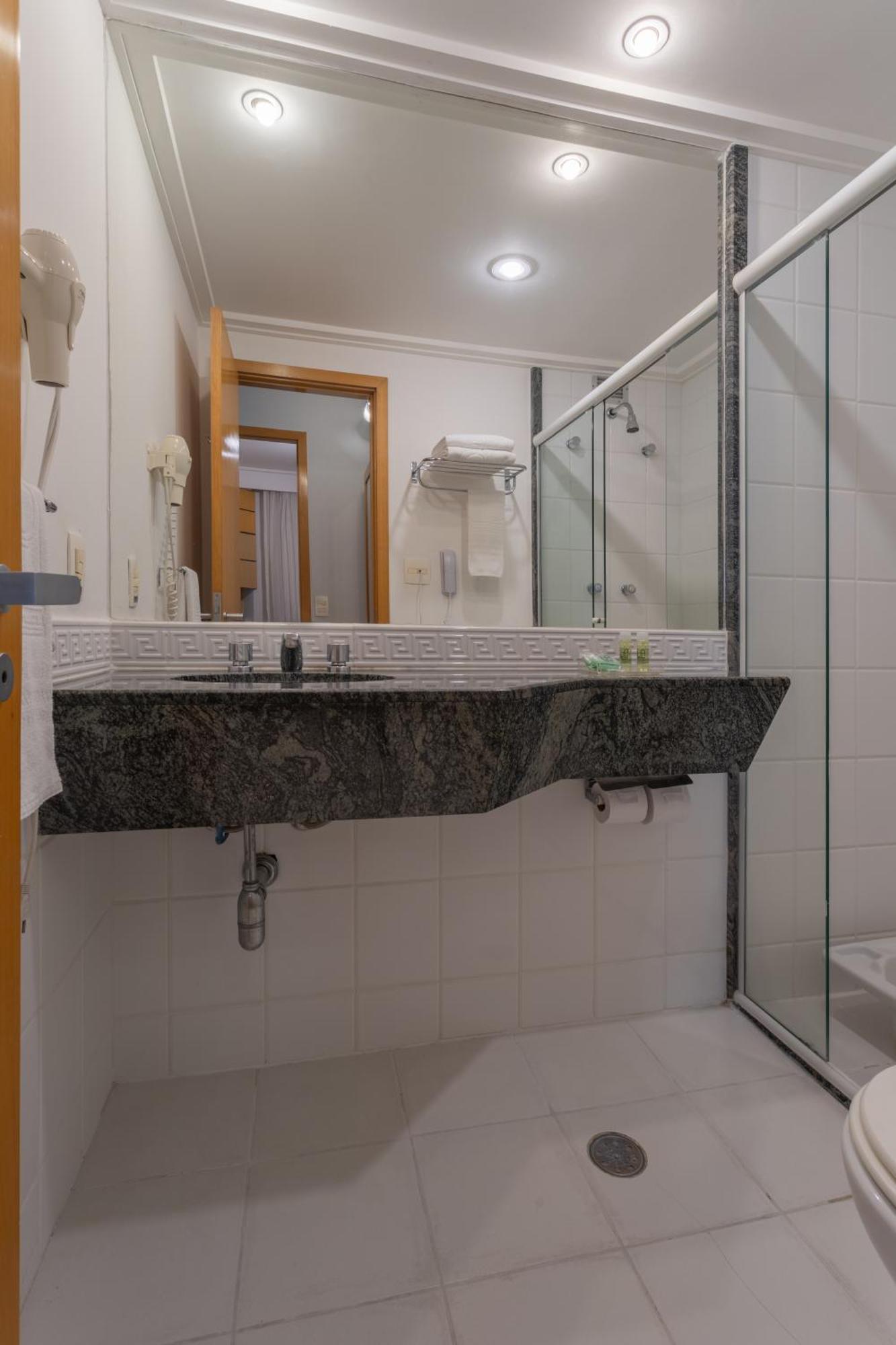 Quarto Duplo Standard