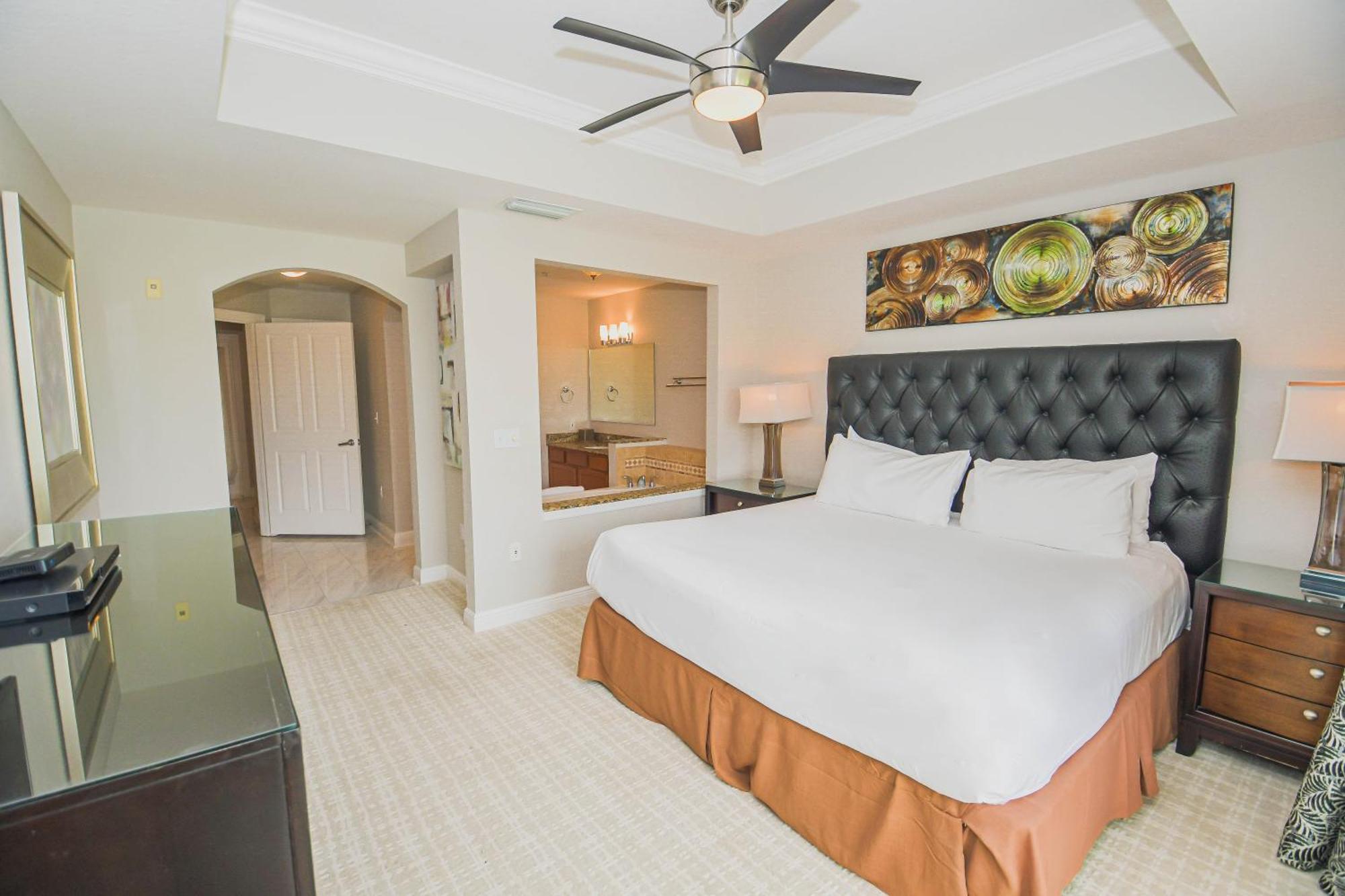 Deluxe Two-Bedroom Villa - Waterpark Access,1547338129:JPEG