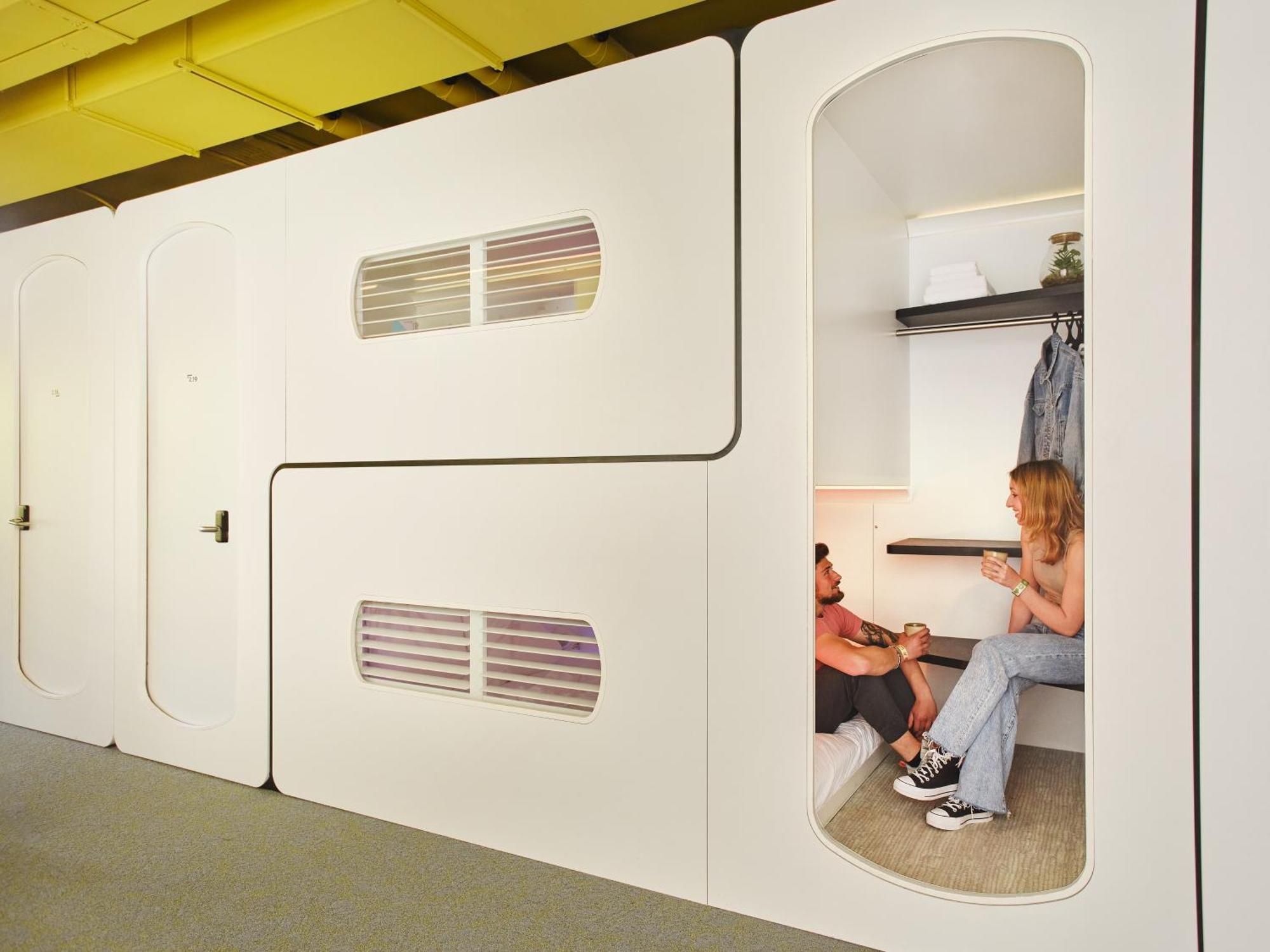 Quarto Hub