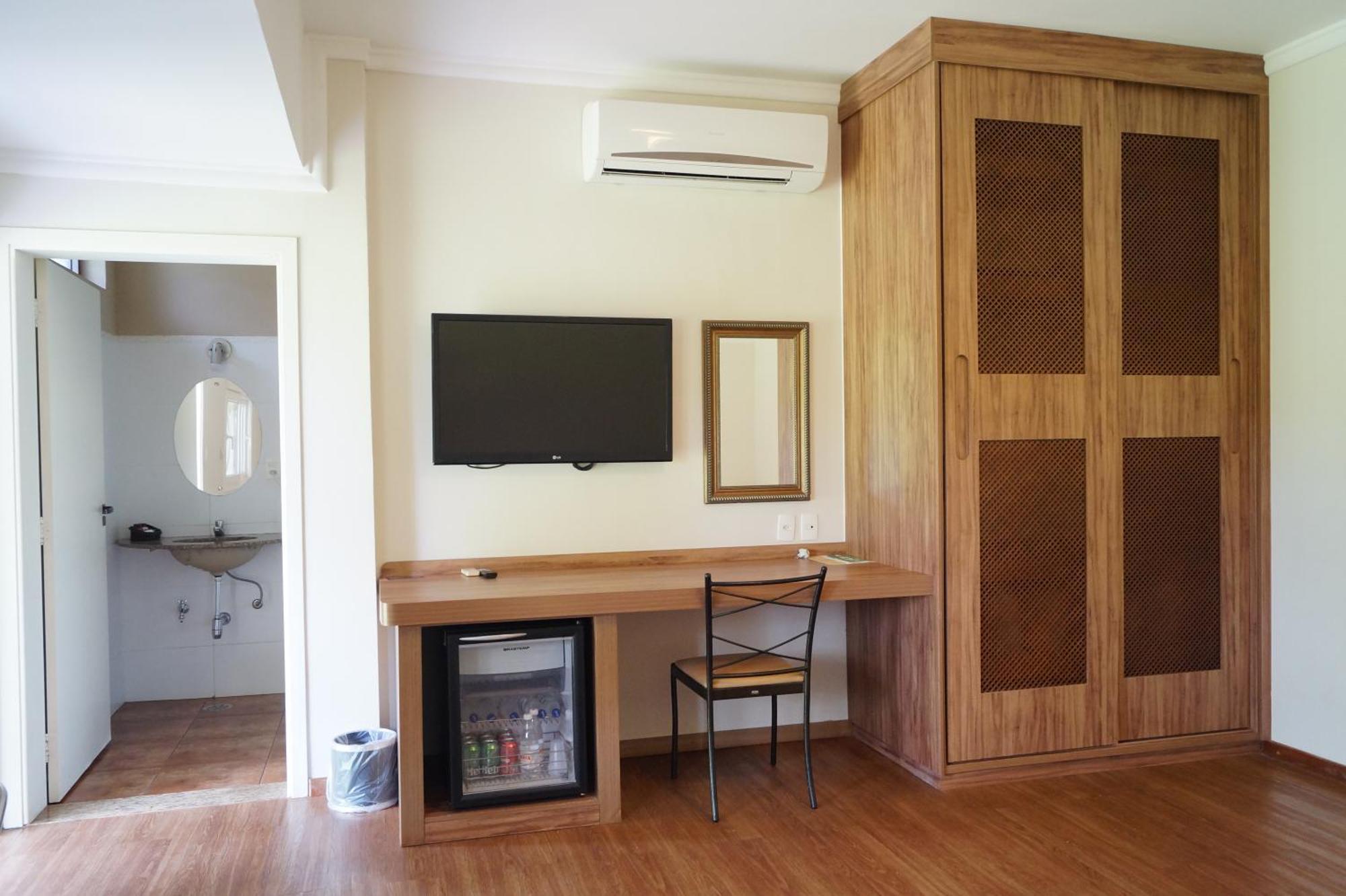 Quarto Quádruplo com Varanda
