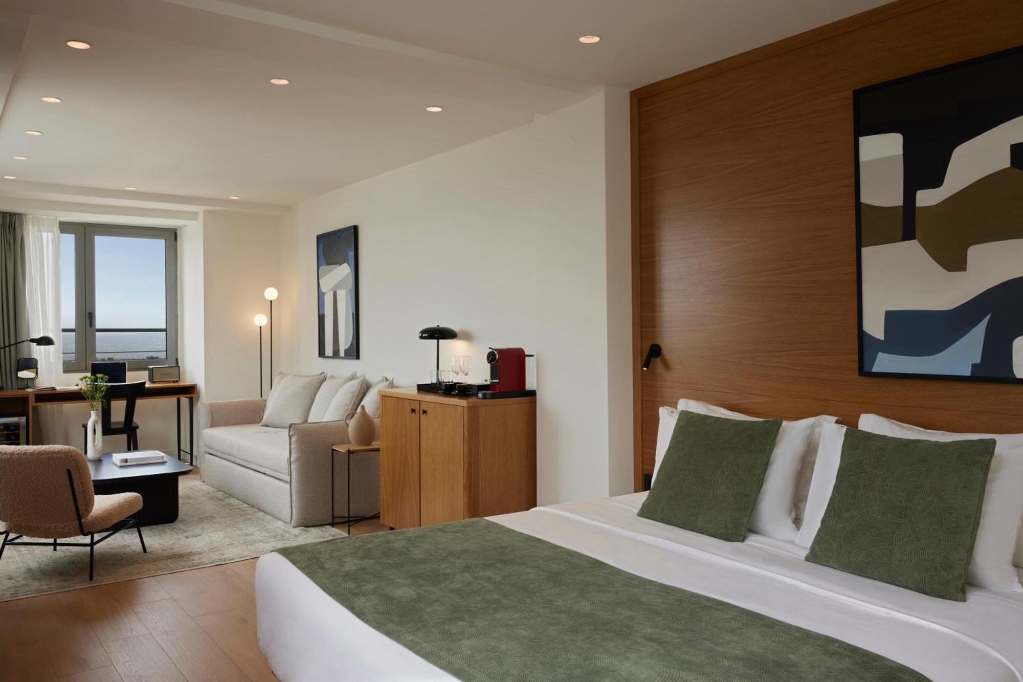 Suite Signature