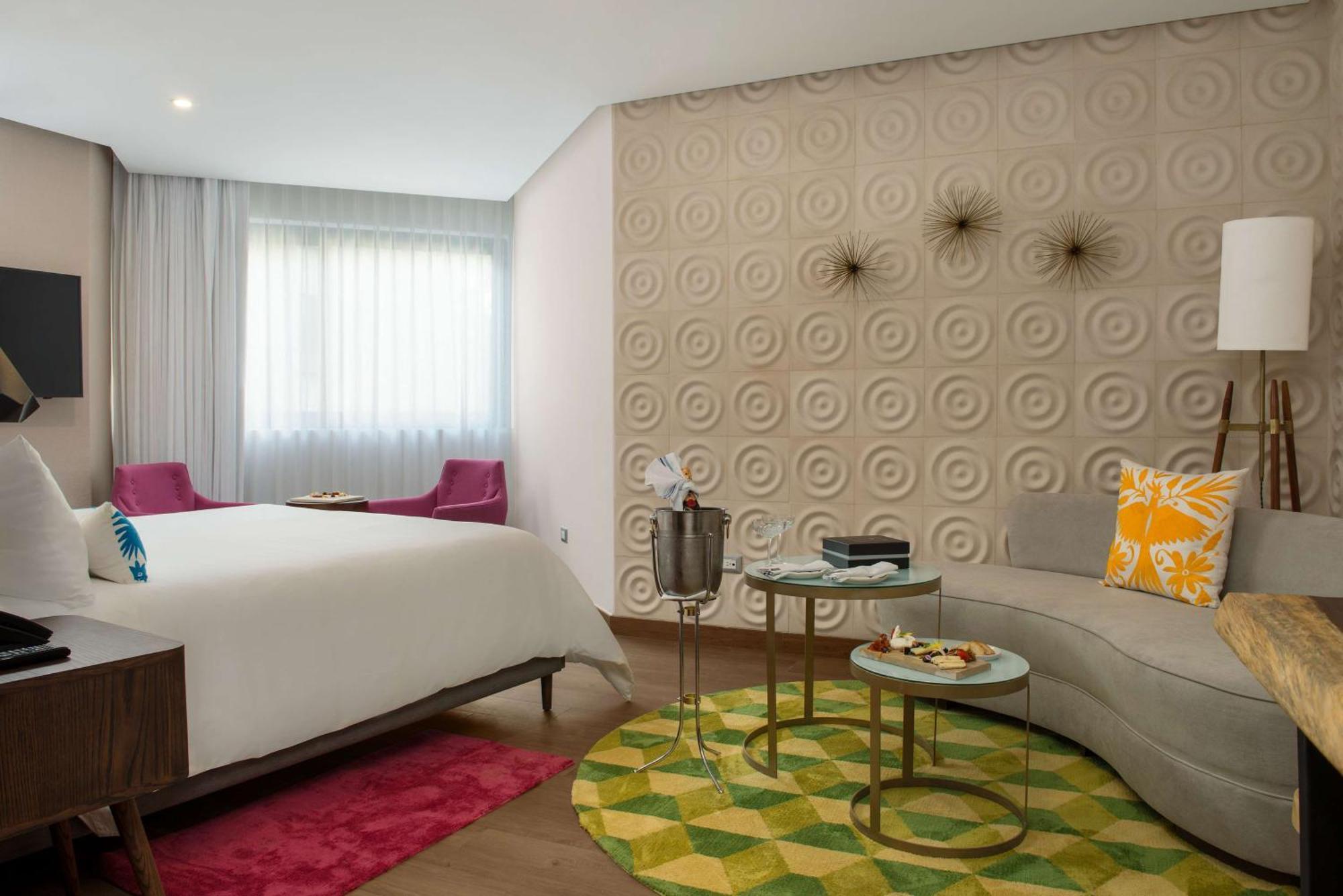 Deluxe King Room,1660331633:JPEG