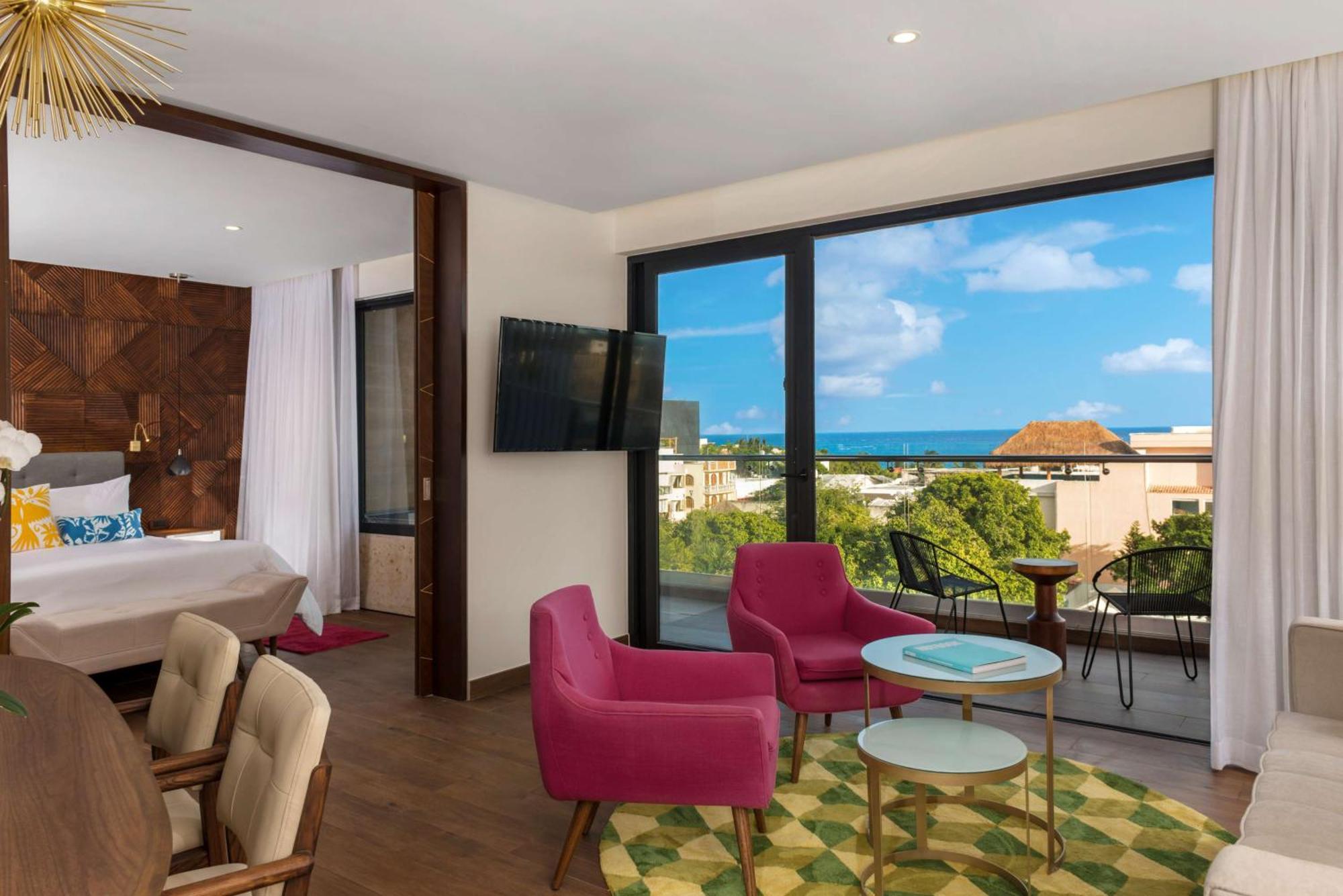 Suite King 1 Chambre avec Vue Partielle sur l'Océan