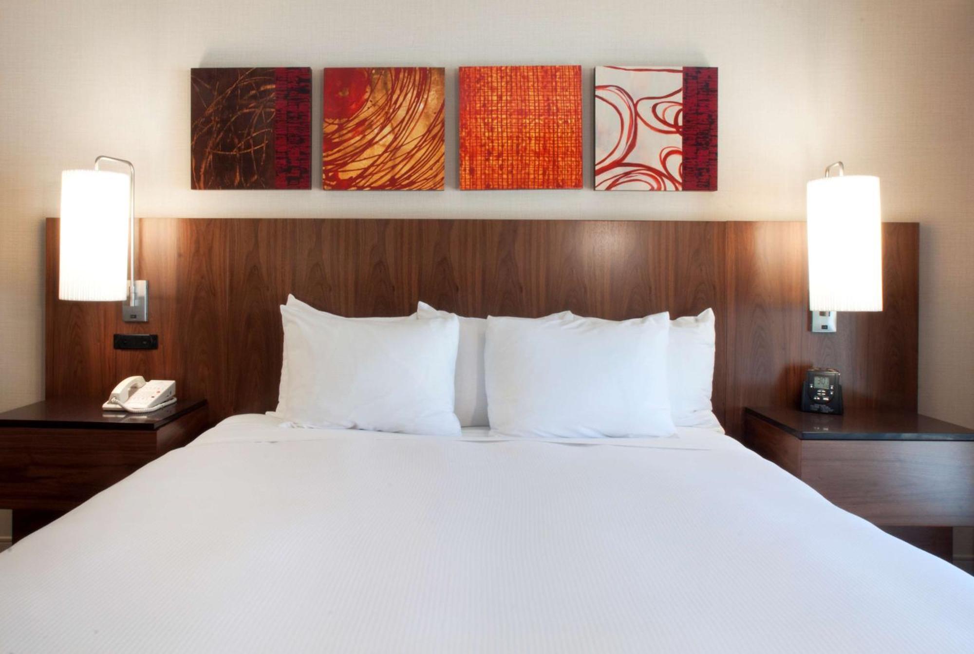 Zimmer mit Kingsize-Bett (keine Resortgebühren)