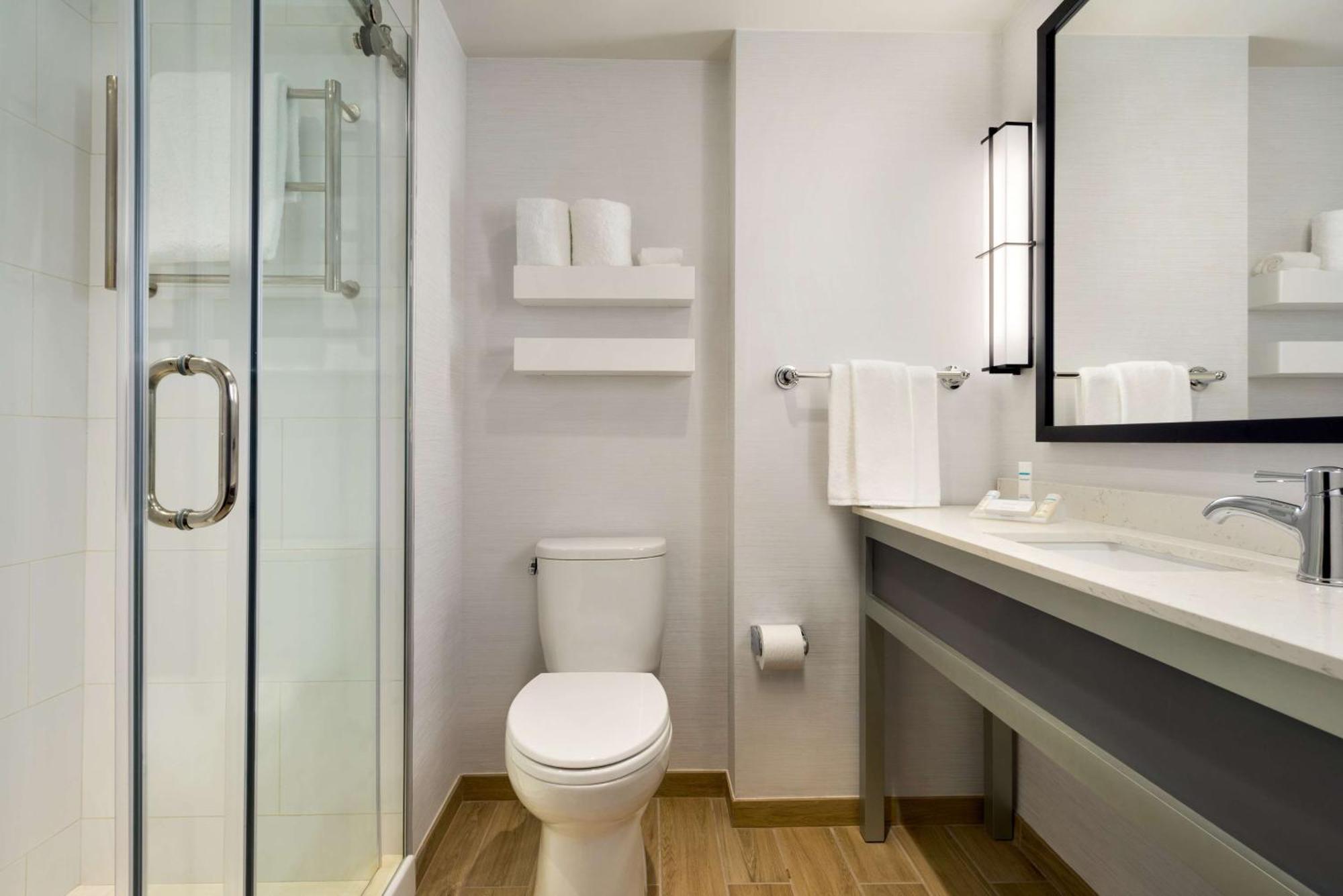 Quarto King com Vista Horizonte
