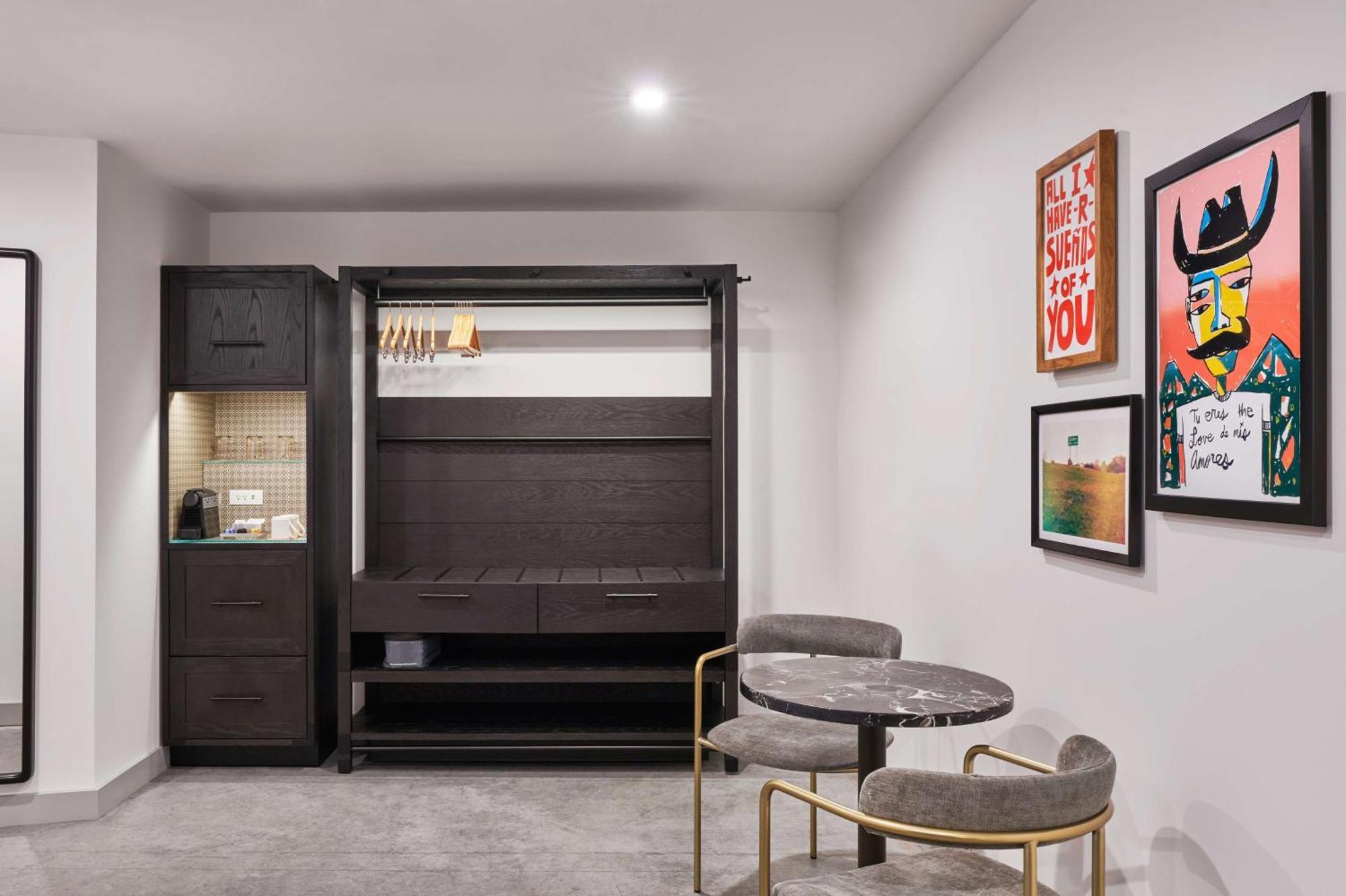 Chambre Lit King-Size Première - Vue sur Rivière