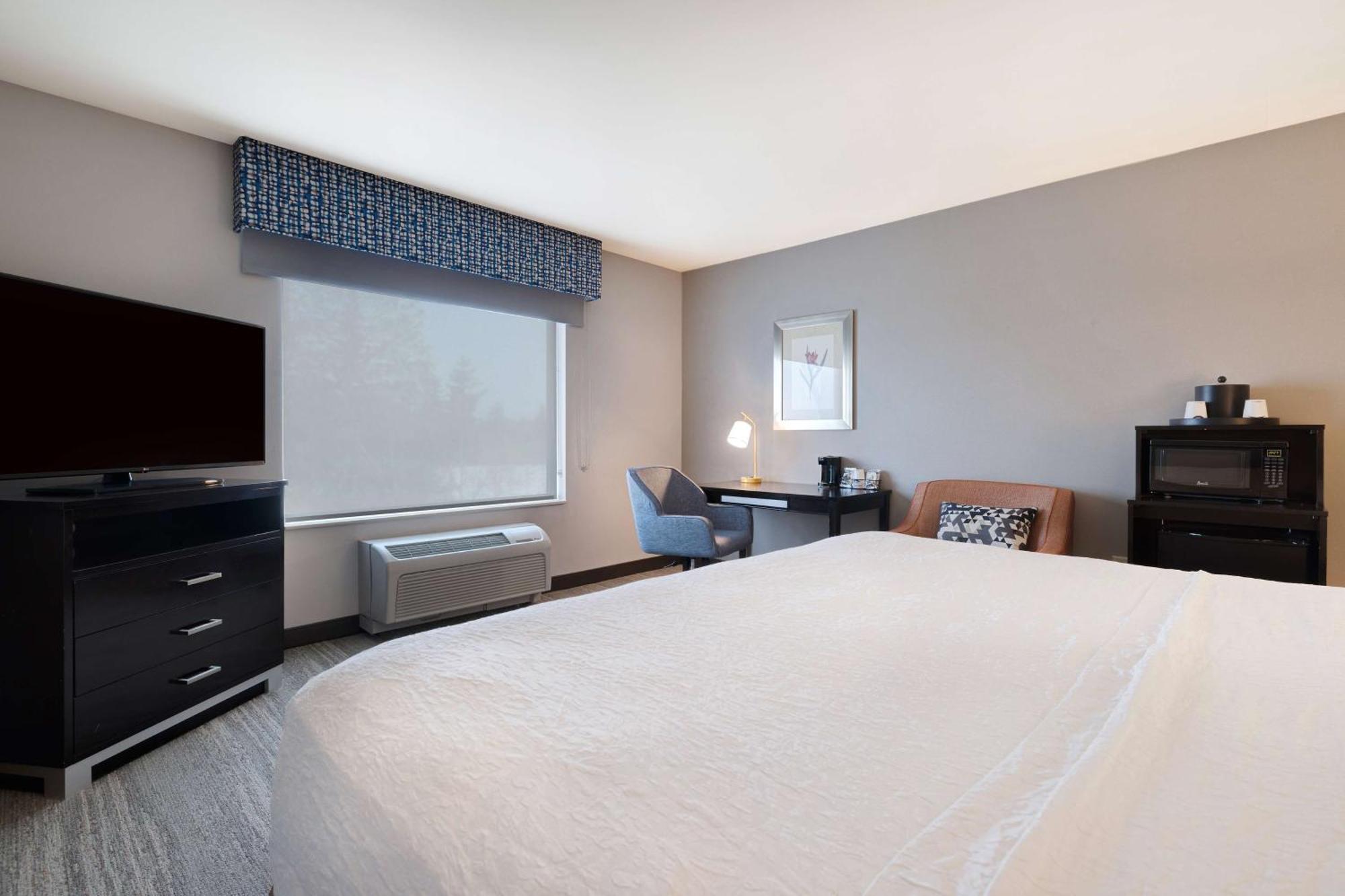 King Room - Hearing Access/Non-Smoking