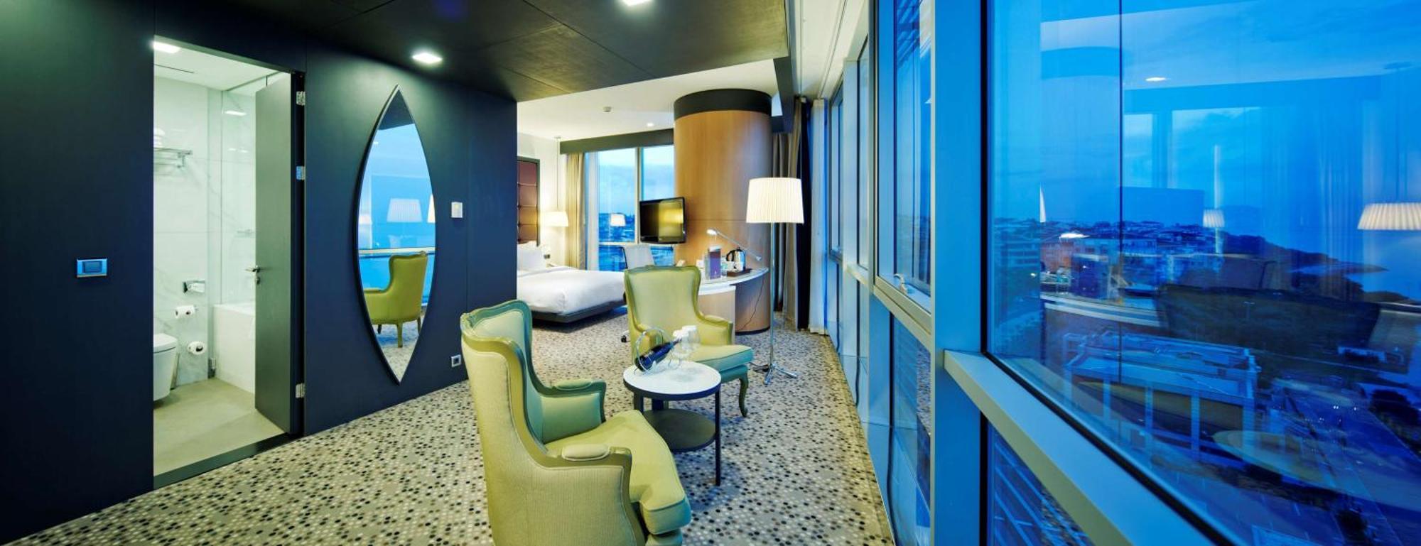 Familiesuite met Woonkamer