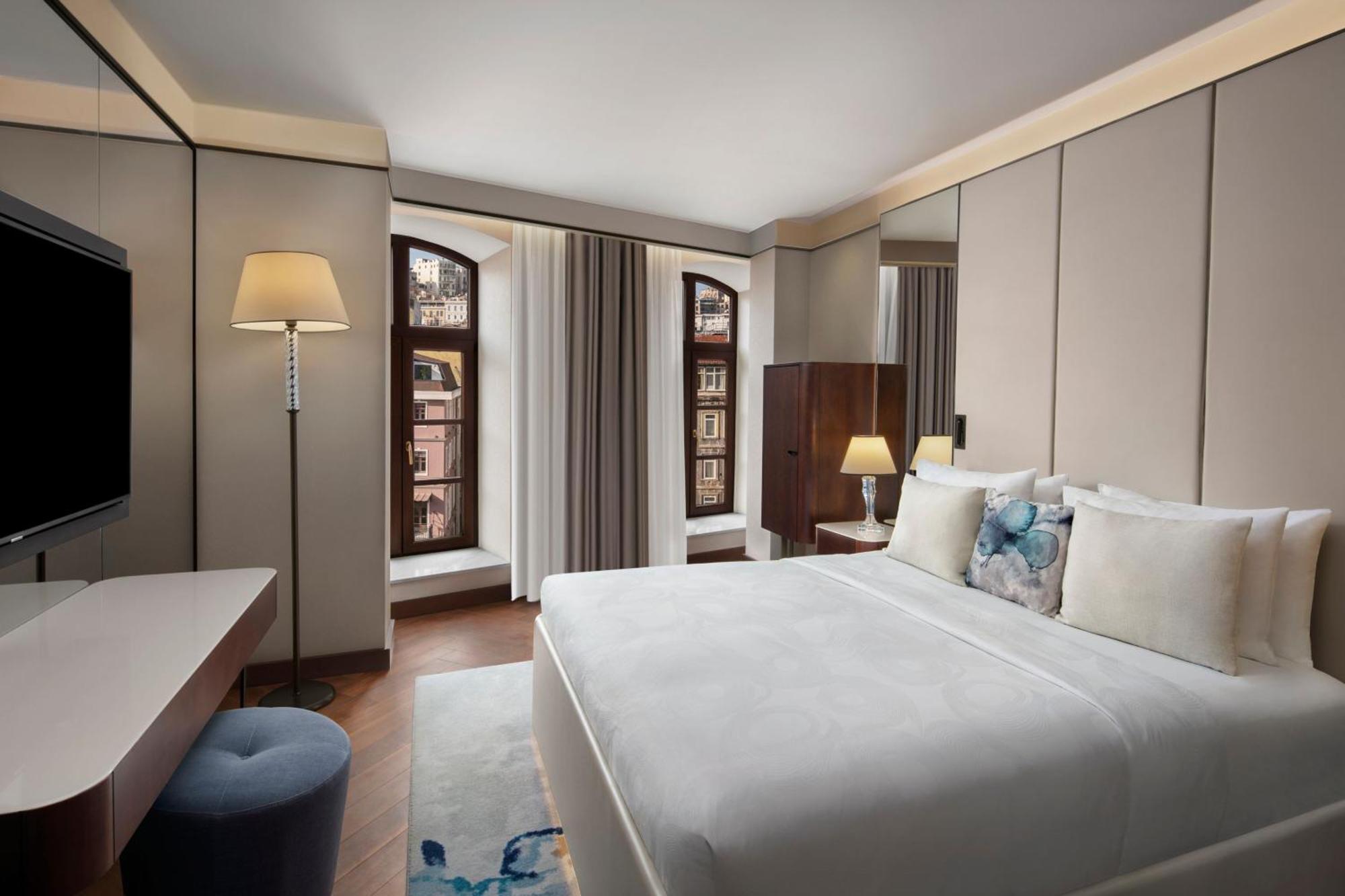 Habitación Doble Deluxe con cama extragrande y vistas a la ciudad