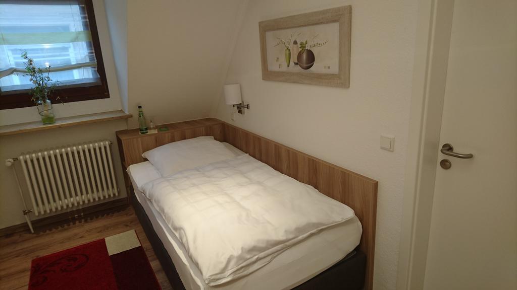 Single Room,263292701:JPEG
