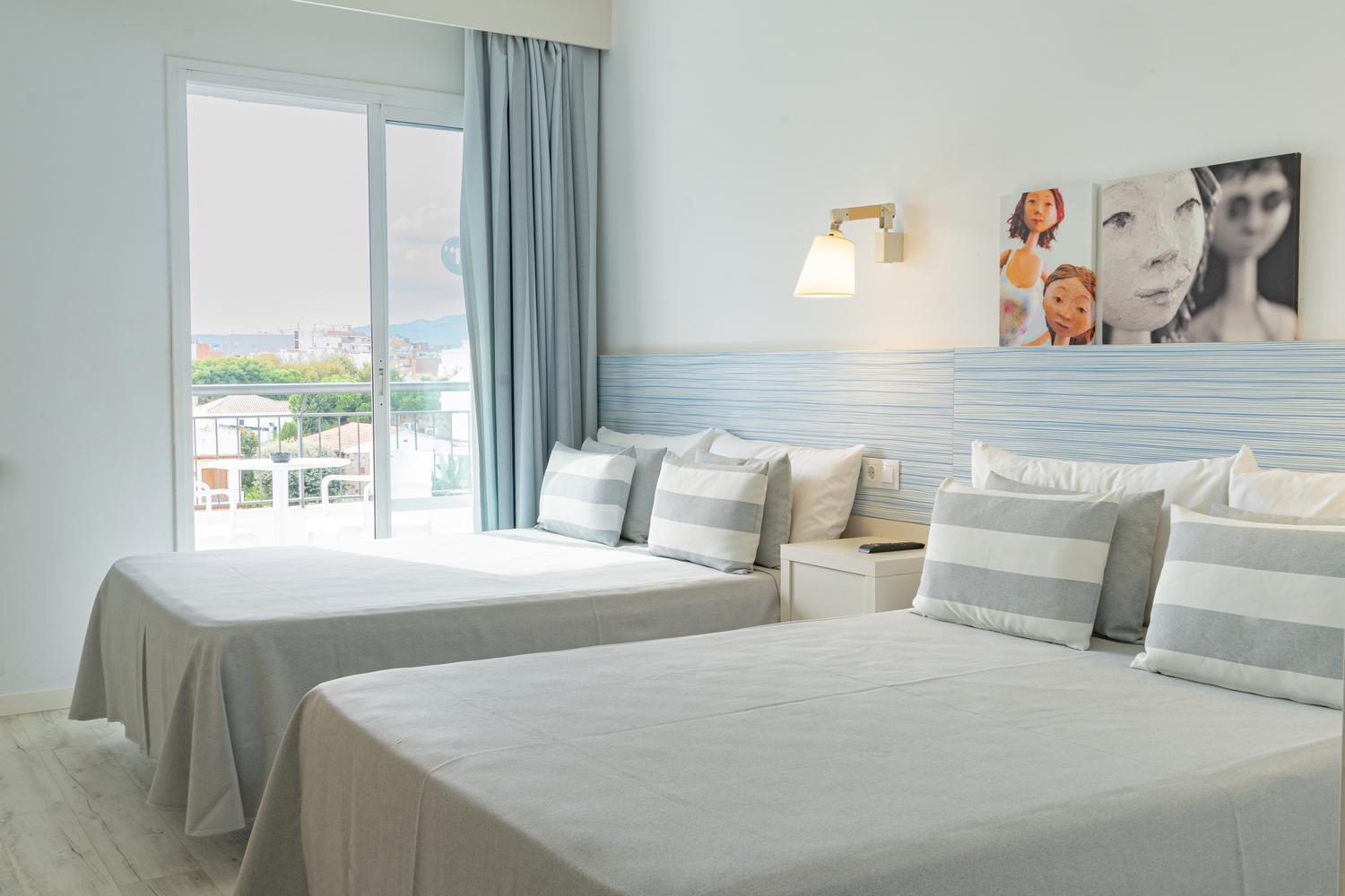 Deluxe Quadruple Room (4 adults),1739364352:JPEG