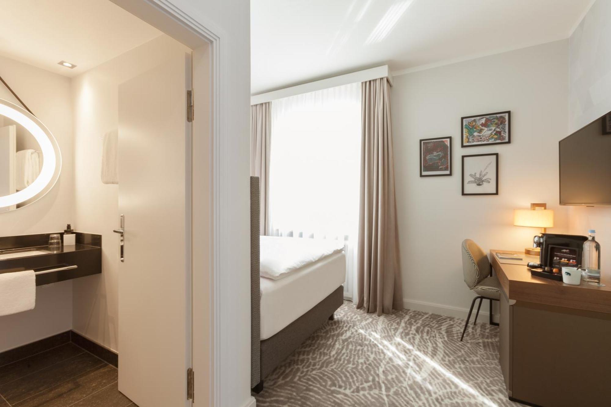 Classic Single Room,1558127023:JPEG