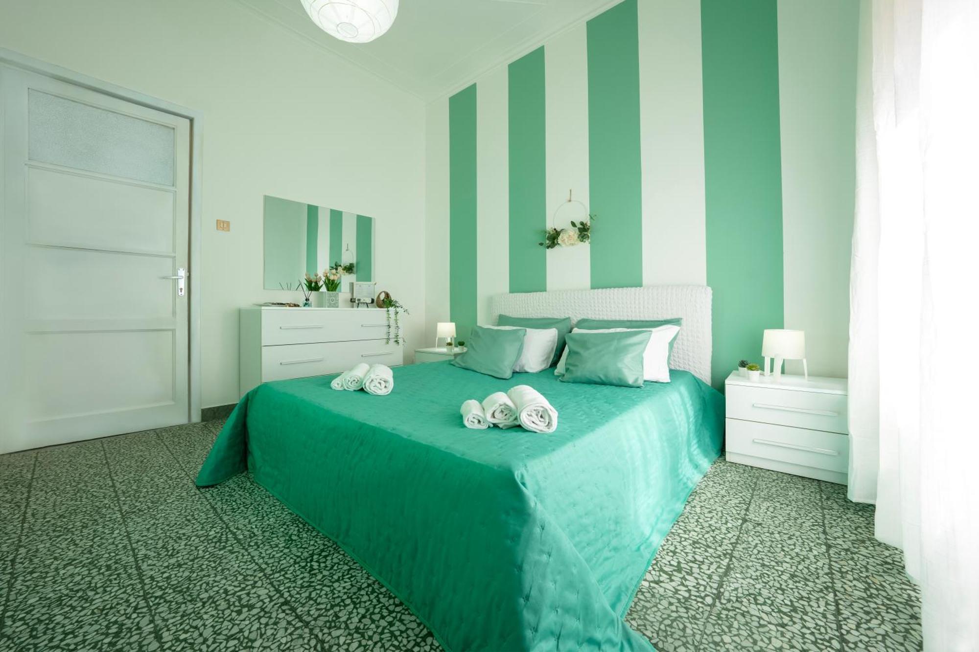 Double Room with Private Bathroom,1563488512:JPEG