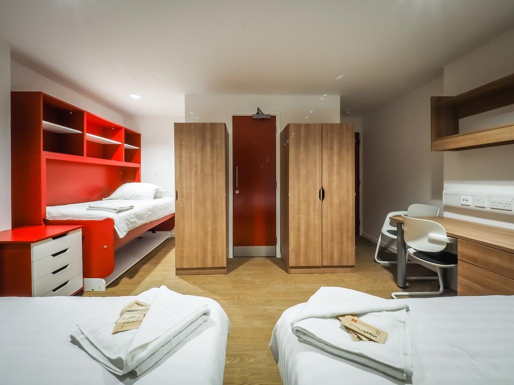 Chambre Triple Standard avec Salle de Bains Privative