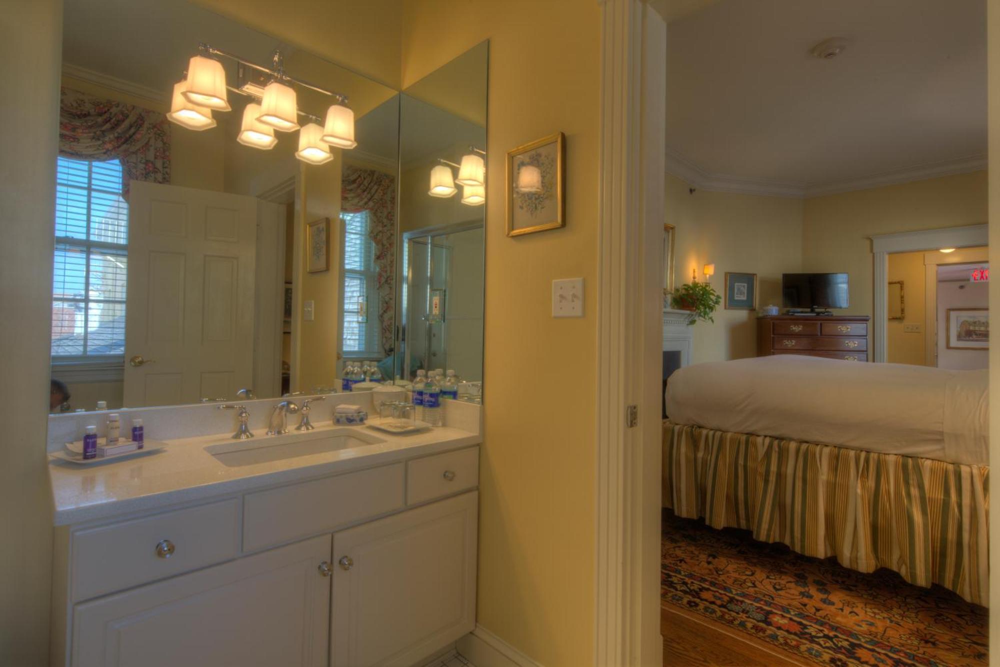 Deluxe King Room,1569744527:JPEG