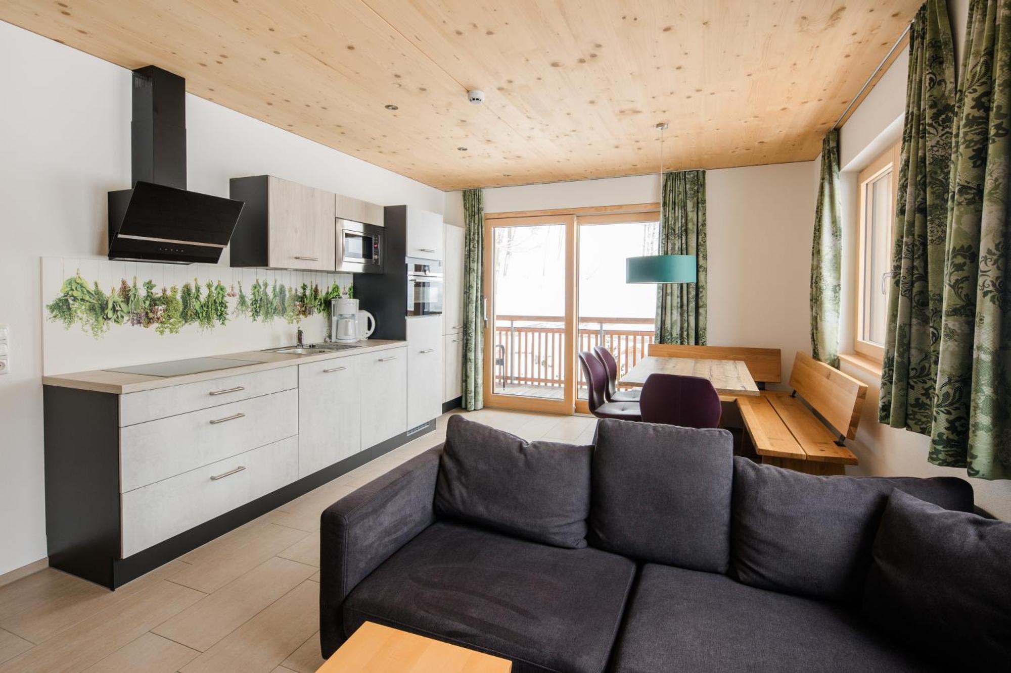 Apartment mit Balkon