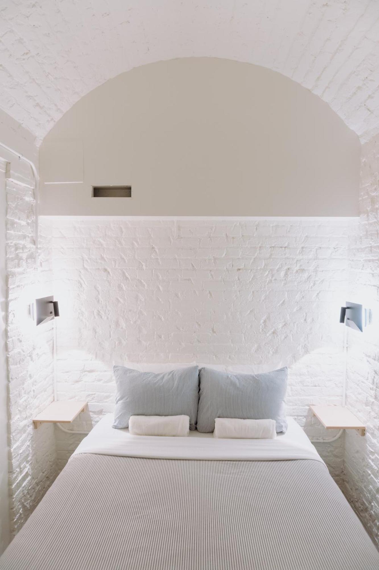 Double Cell Room