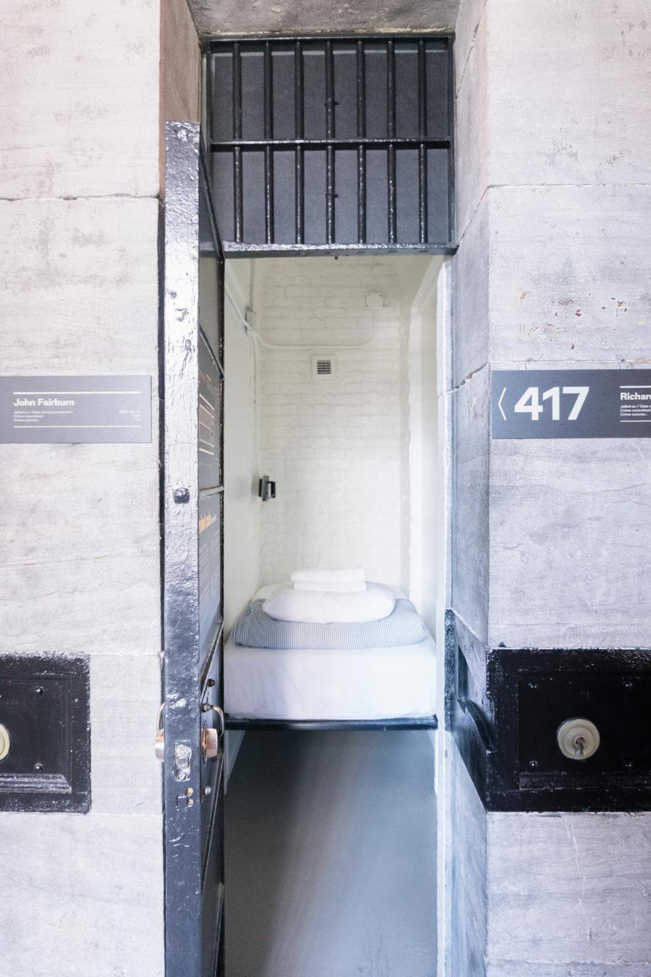 Single Cell Room