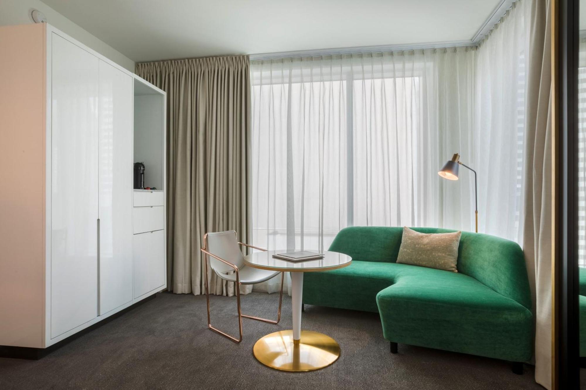 Quarto King Executivo de canto