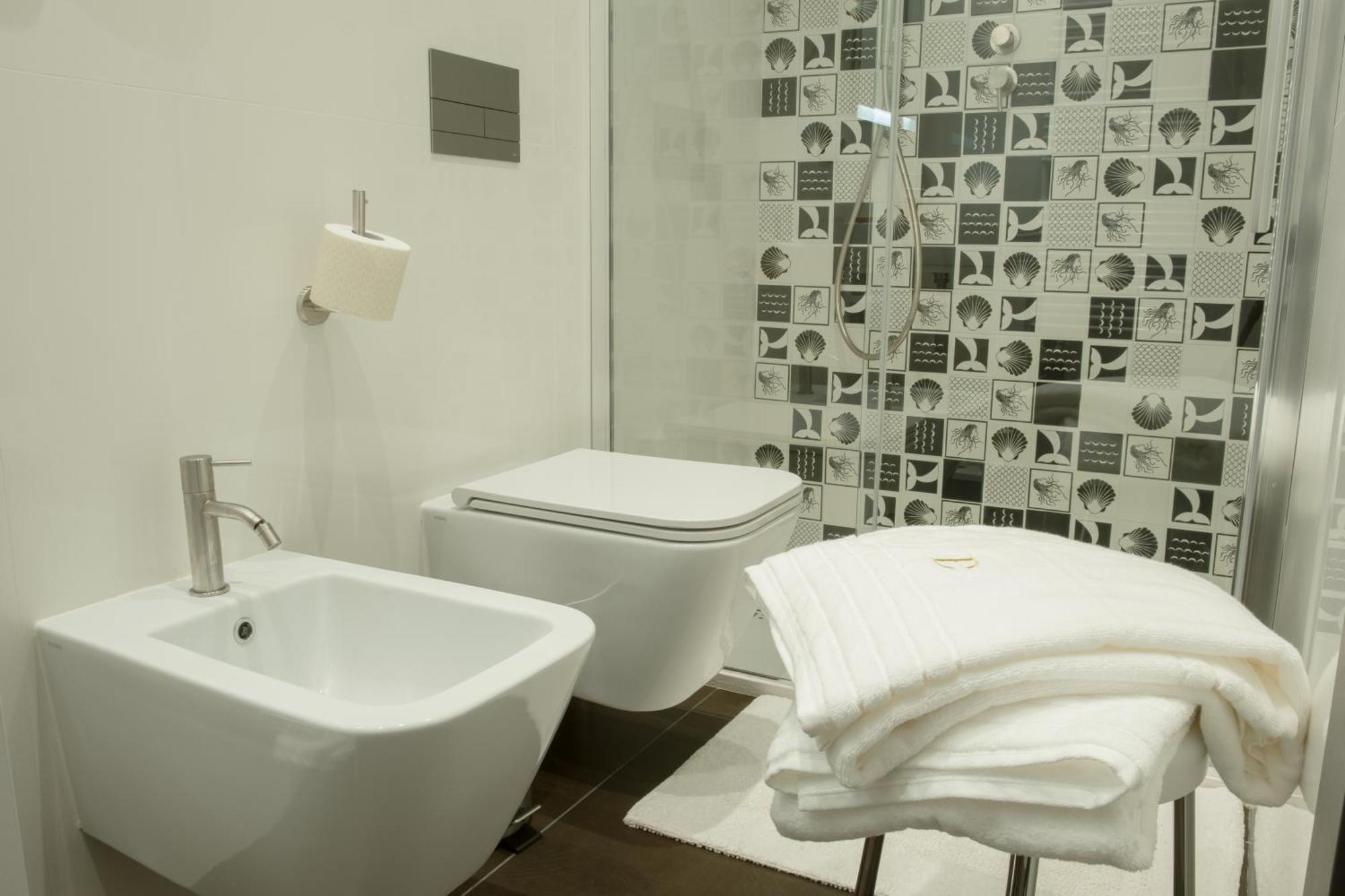 Standard Double Room,1248884188:JPEG