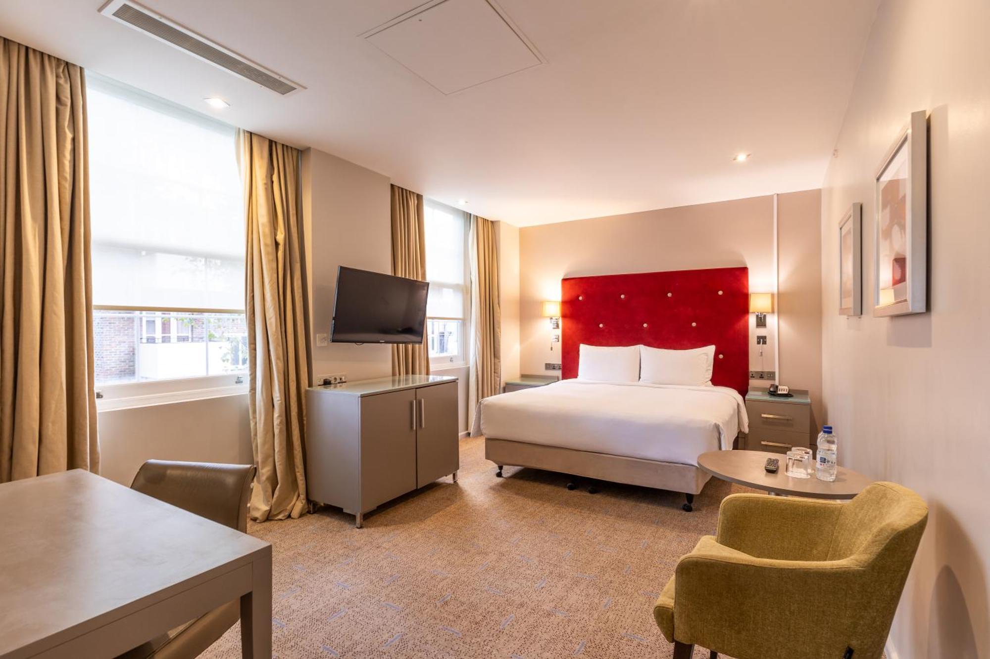 Quarto Superior com Cama Queen-size