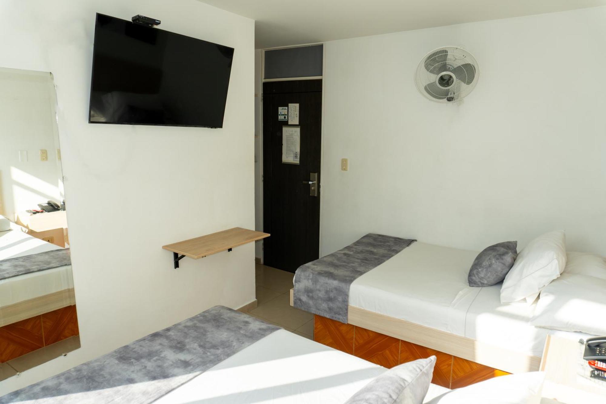 Twin Room with View,1580171720:JPEG