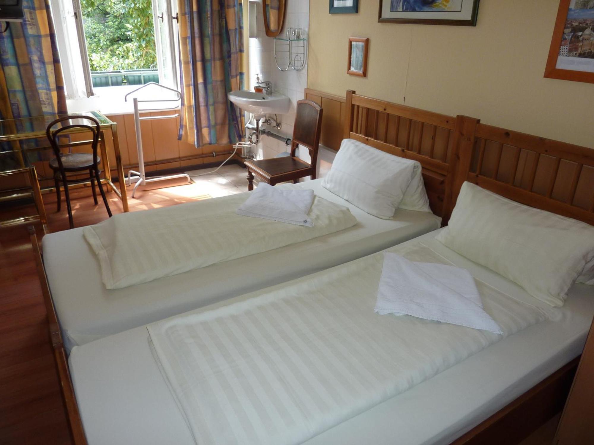 Doppelzimmer mit Gemeinschaftsbad