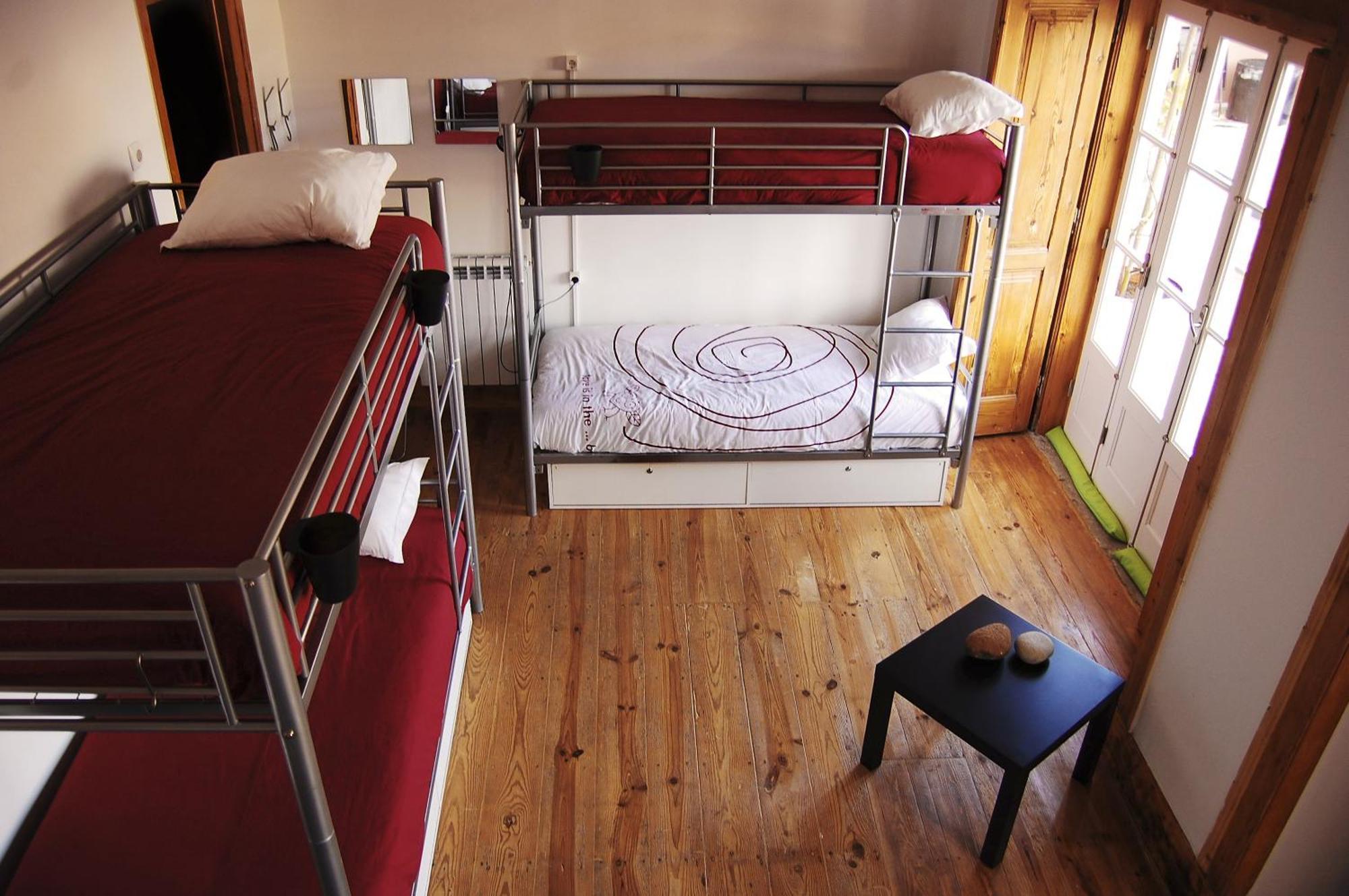 Einzelbett im gemischten Schlafsaal (6 Betten)