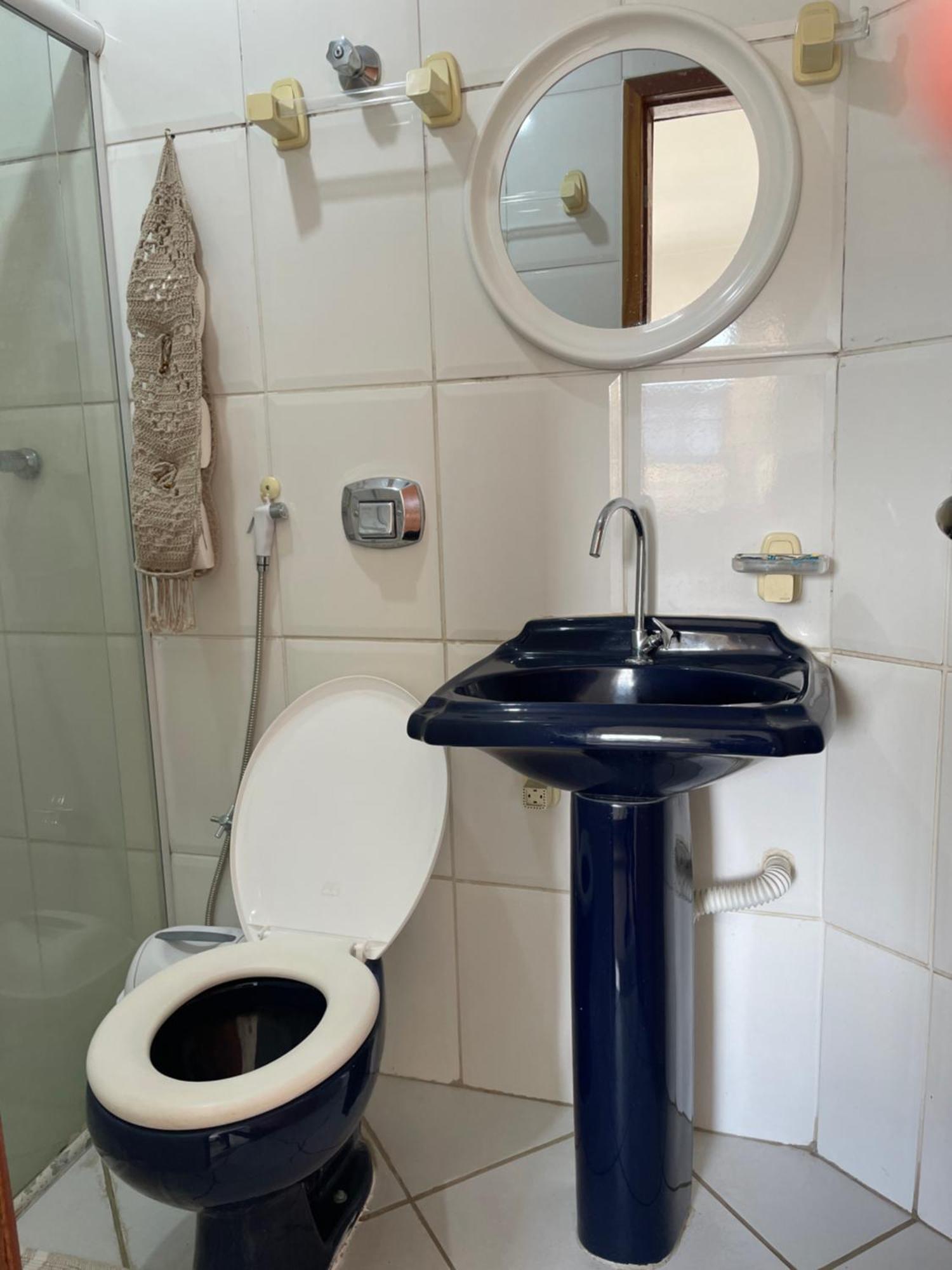Quarto Triplo Básico com Banheiro Compartilhado