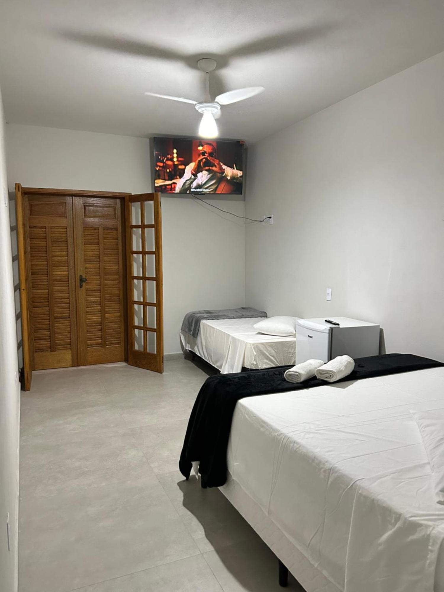 Quarto Triplo com Varanda