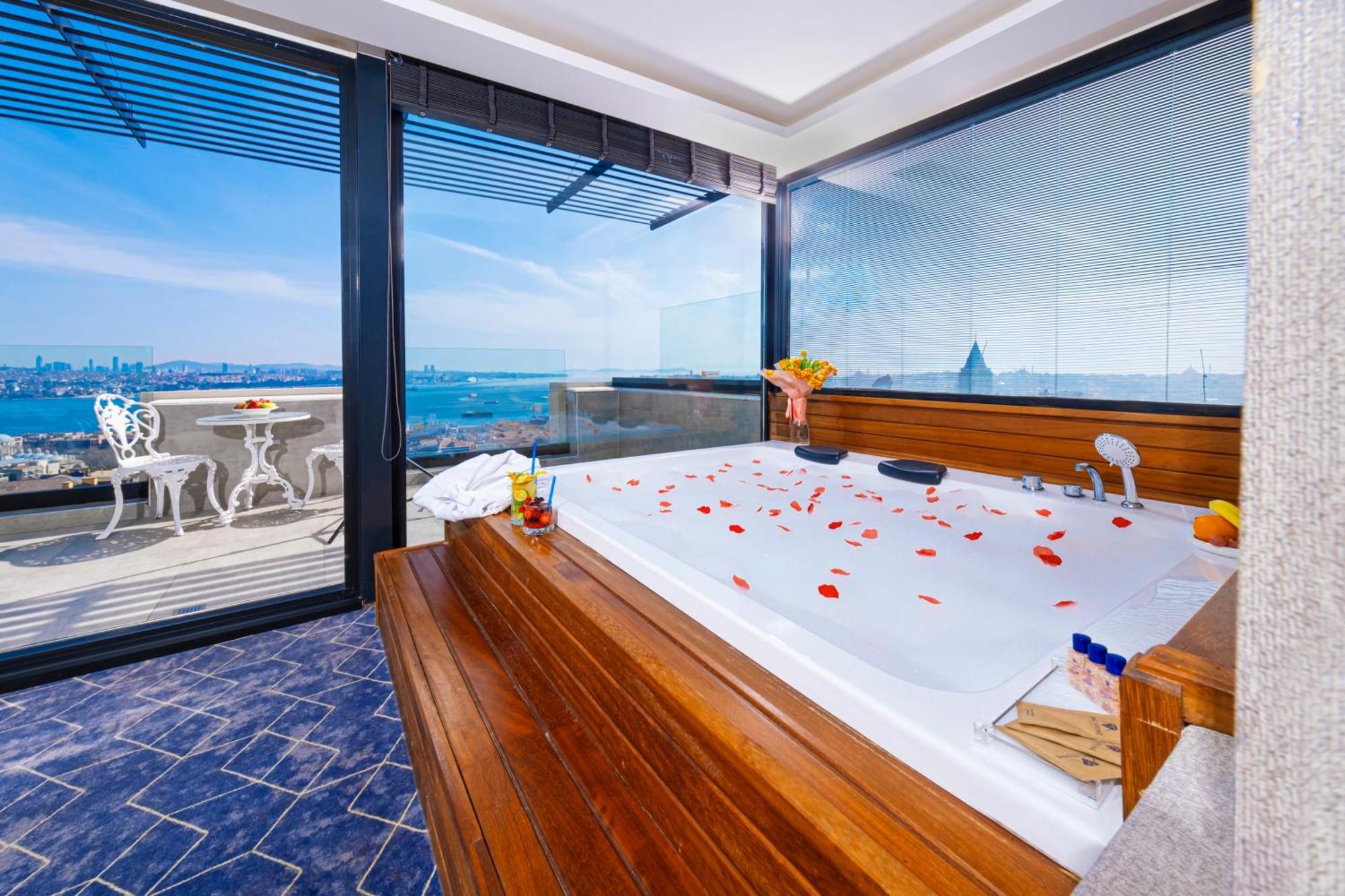 Bosphorus Suite met Terras