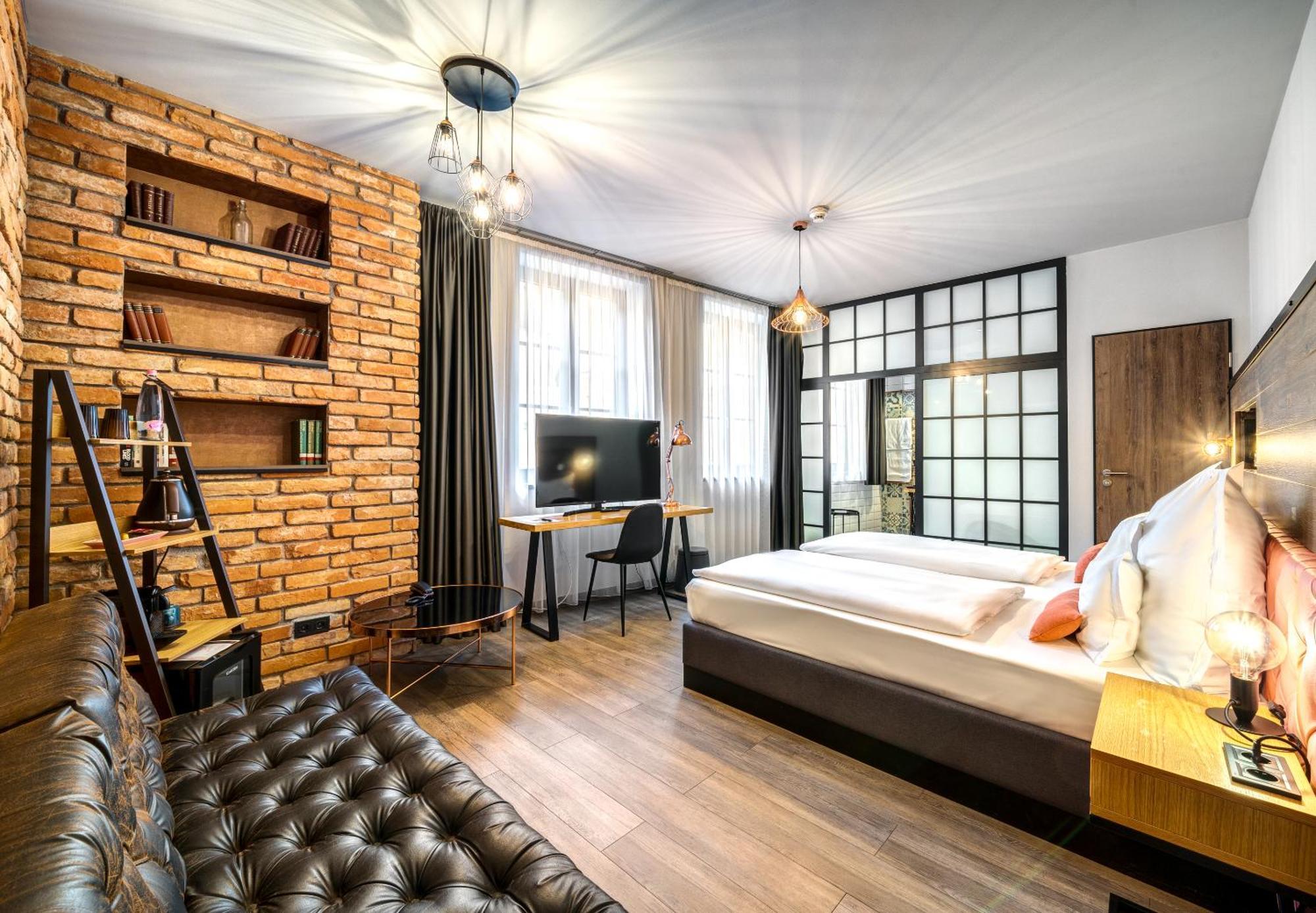 Chambre Triple de Luxe avec Baignoire