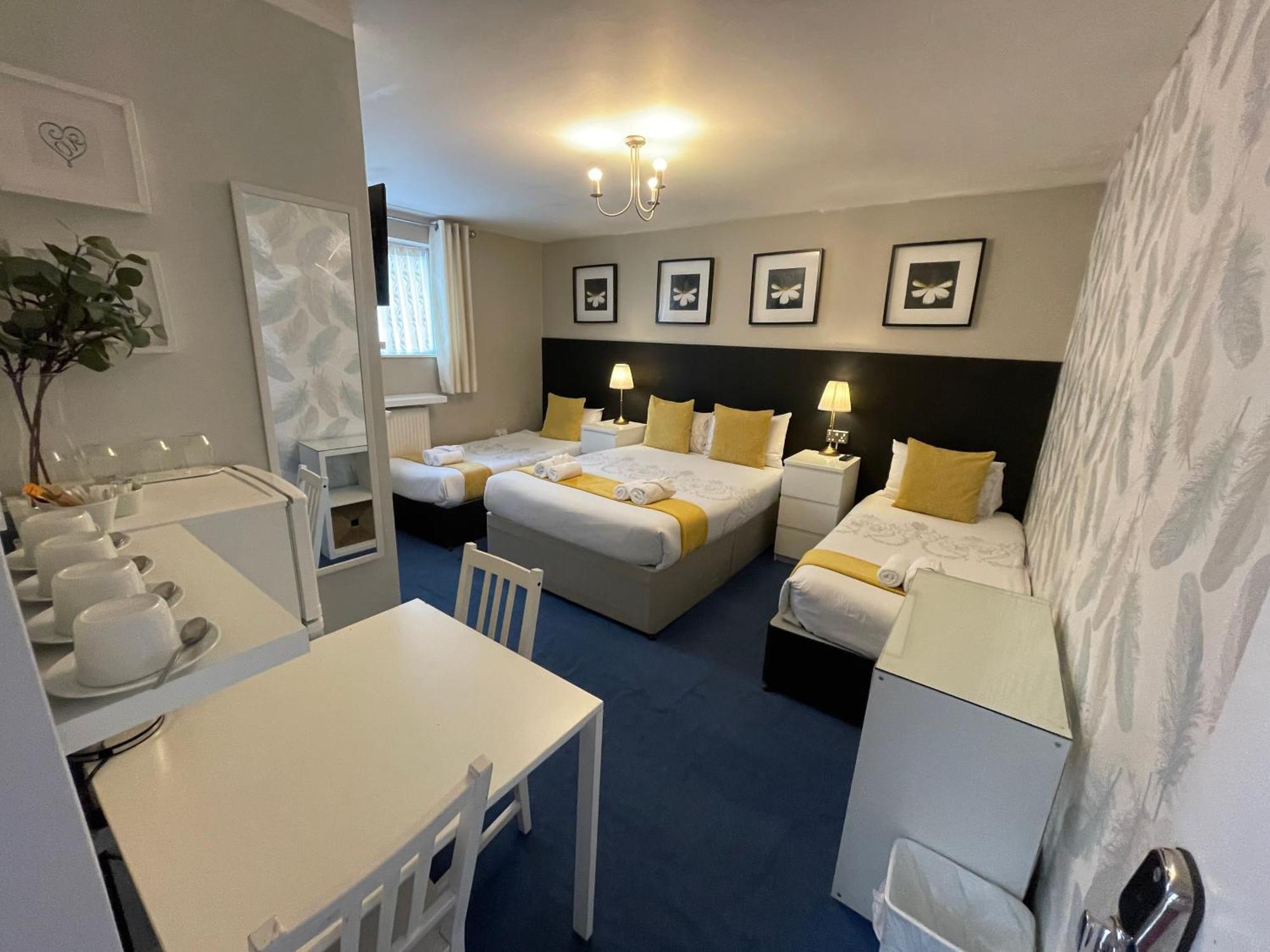 Chambre Familiale avec Salle de Bains Privative