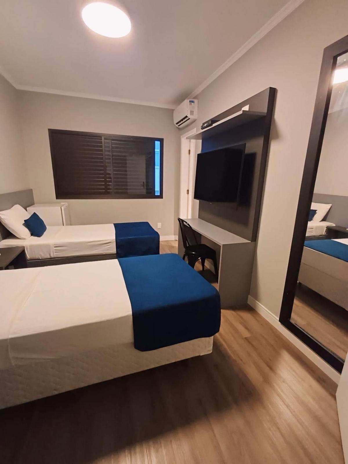 Quarto Standard com 2 Camas de Solteiro