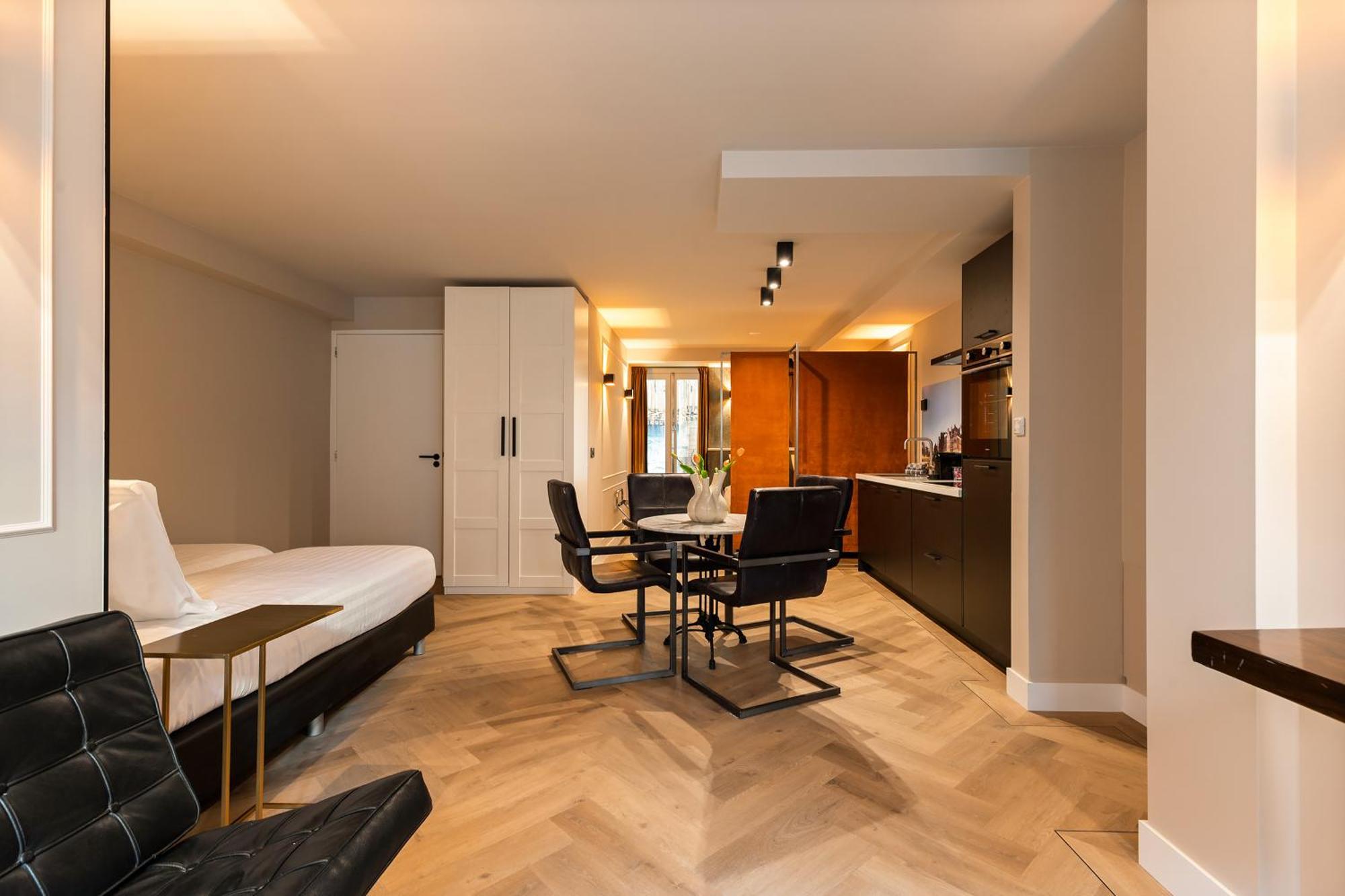Superior Quadruple Room,1586195696:JPEG