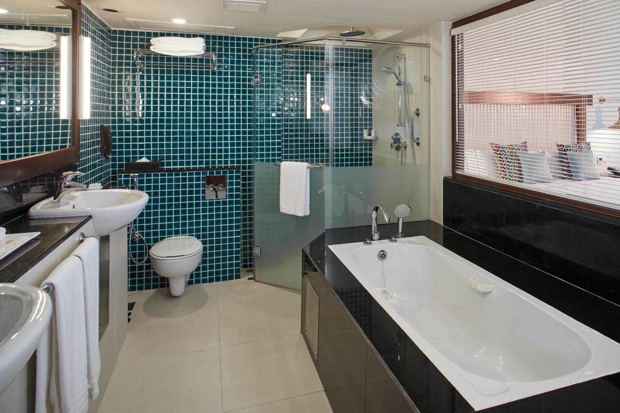 Luxury Twin Room - Personal Butler service | Guaranteed Early Check-in (Mon–Thu stays) | Free Laundry (2 items per stay) | Valid for stays until 31 July 2026