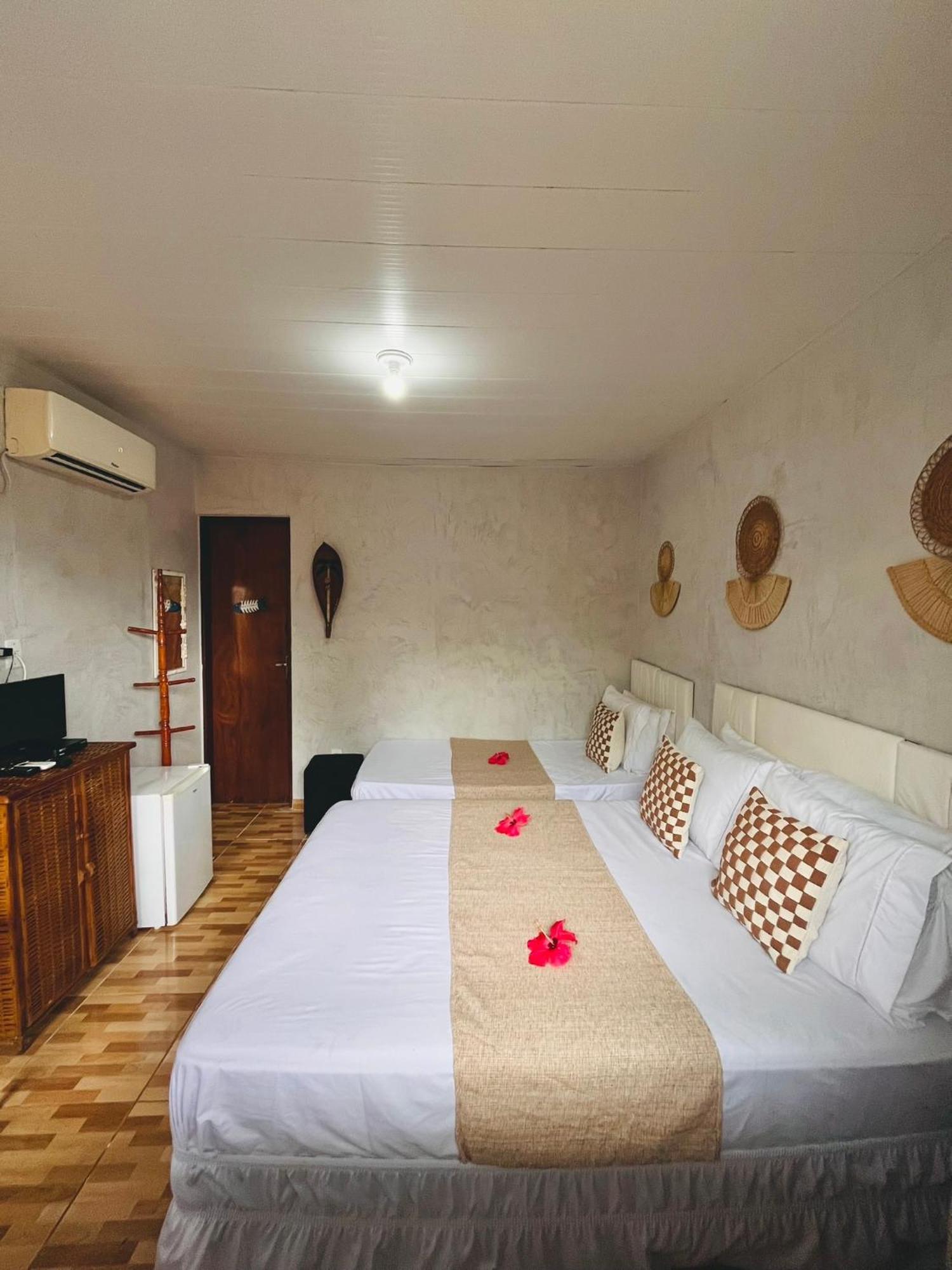 Quarto com Cama de Casal ou 2 de Solteiro